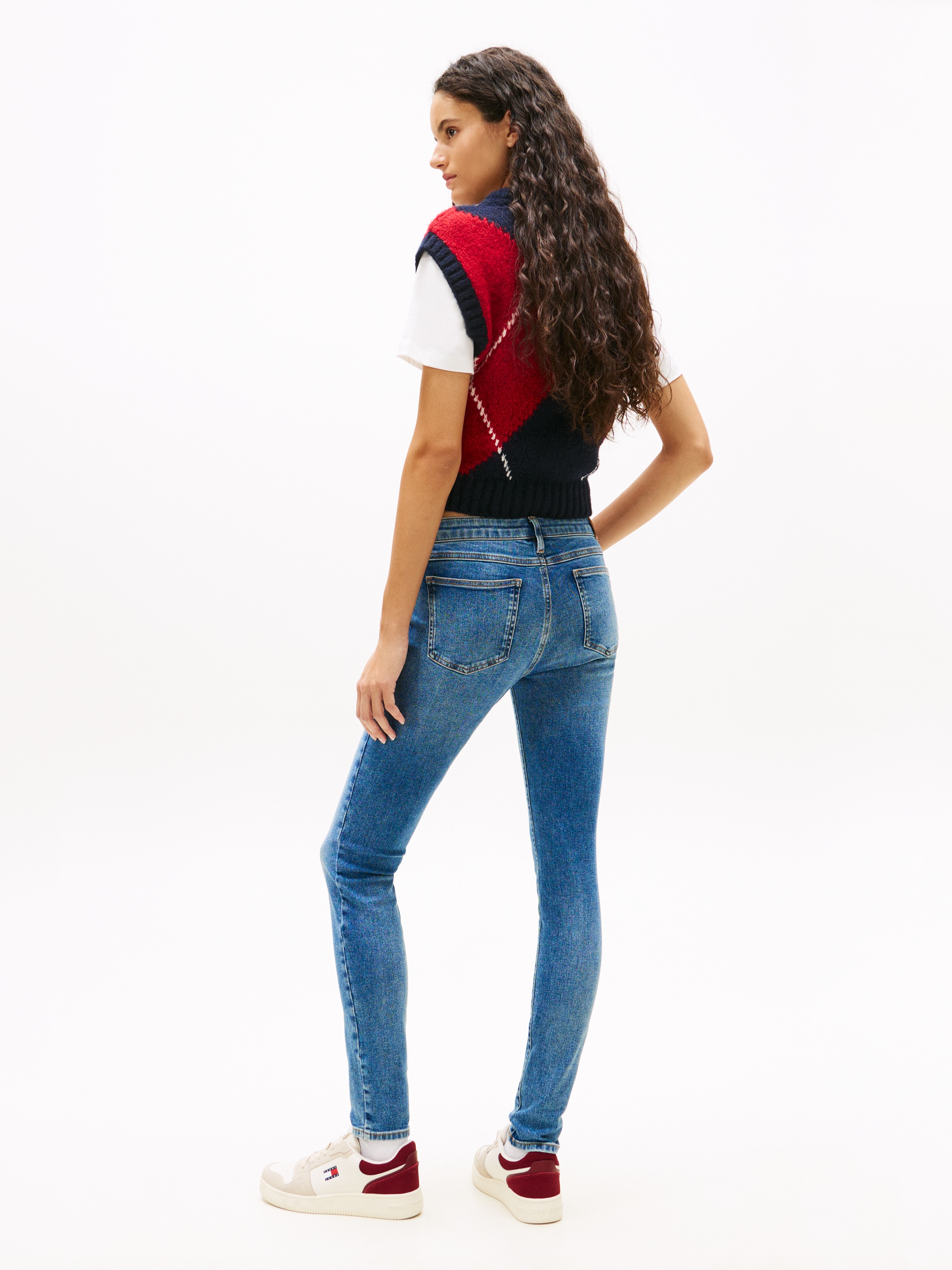Tommy Jeans Skinny-fit-Jeans »SOPHIE LW SKN«, mit Logo-Badge, in Knöchellänge