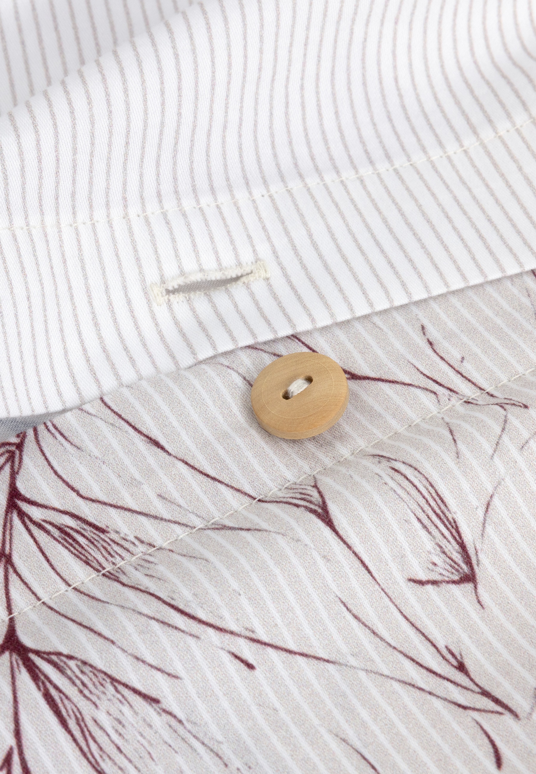 Lacoste Wendebettwäsche »LSKETCH« 2 tlg. ab Größe 135x200 cm, PREMIUM, 100% Baumwolle, Blumen, Wende: Streifen