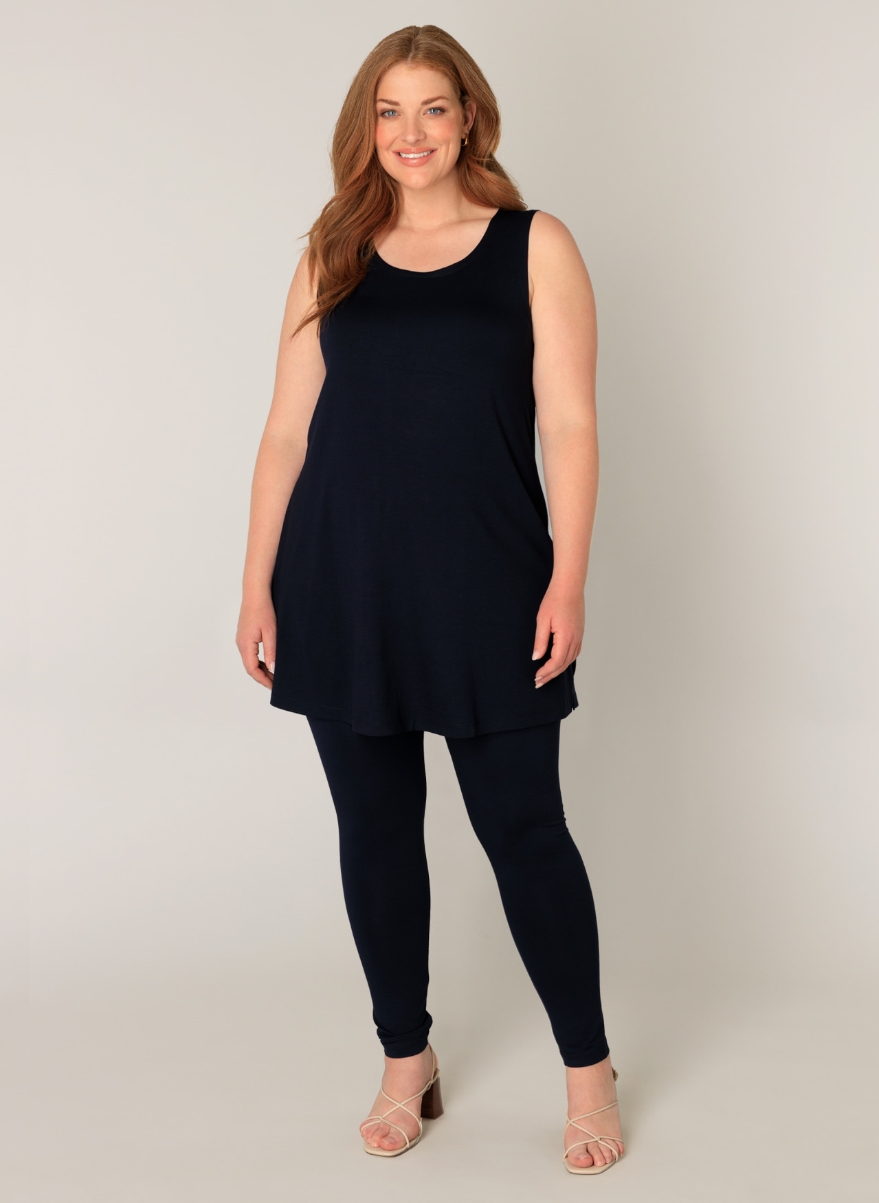 Base Level Curvy Longshirt »Abbigale«, Leicht ausgestellte A-Form