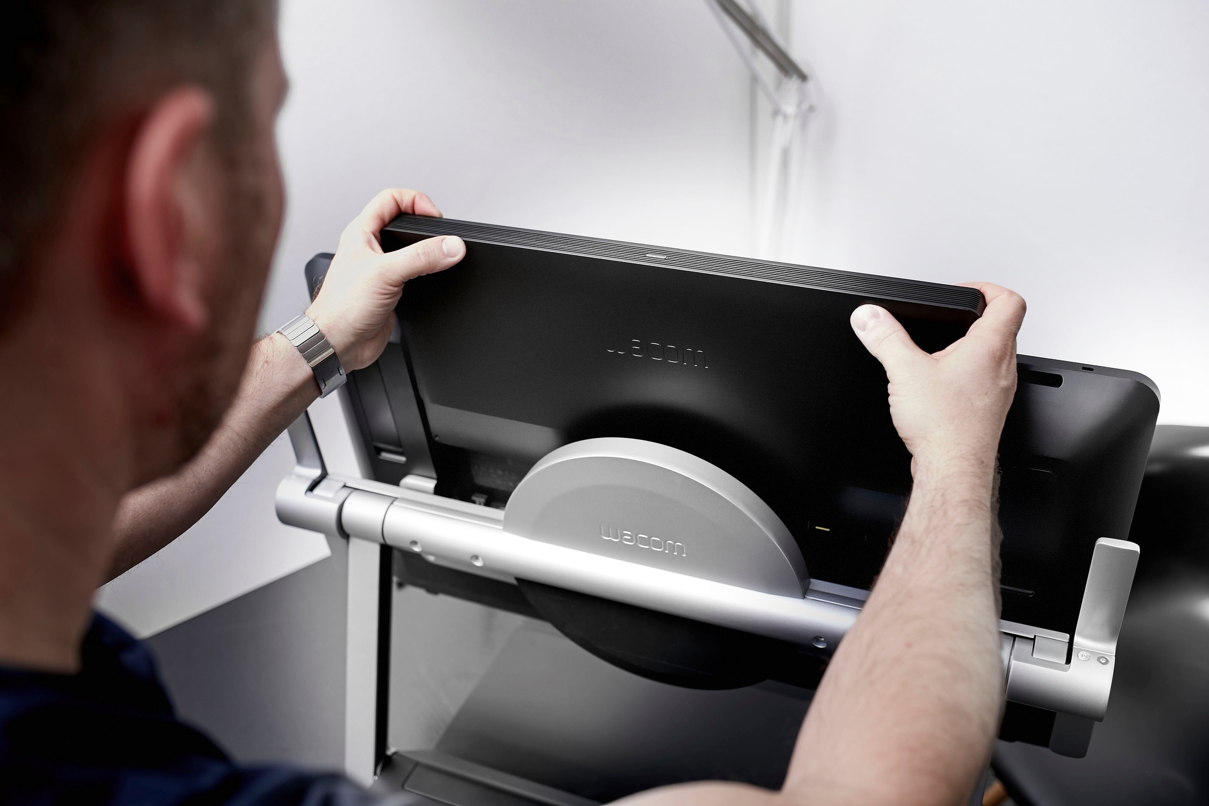 Wacom Grafiktablett »Cintiq Pro 24 touch«, (59,94 cm / 23,6 Zoll), Windows, 4K Ultra HD,)