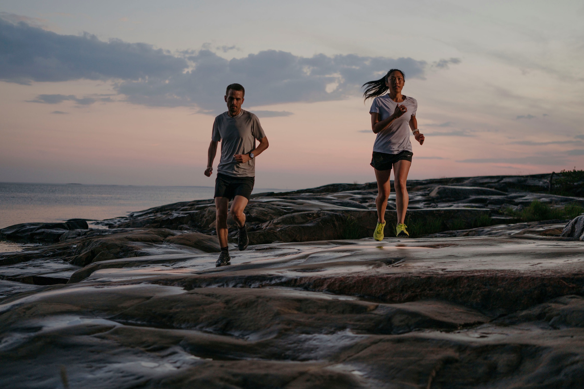 Suunto Smartwatch »9 Peak Pro«, (3,04 cm / 1,2 Zoll),)