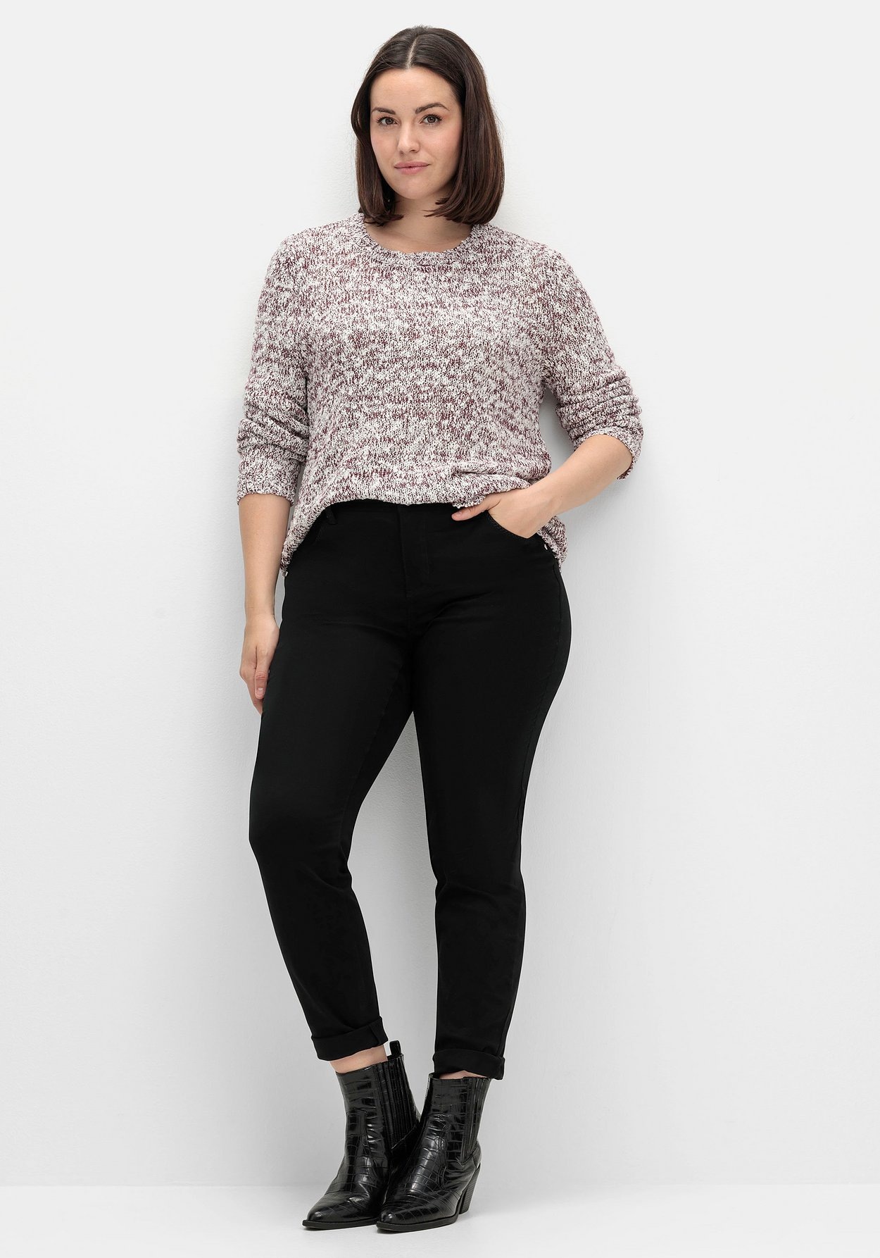 Sheego Rundhalspullover »Pullover aus meliertem Effektgarn«