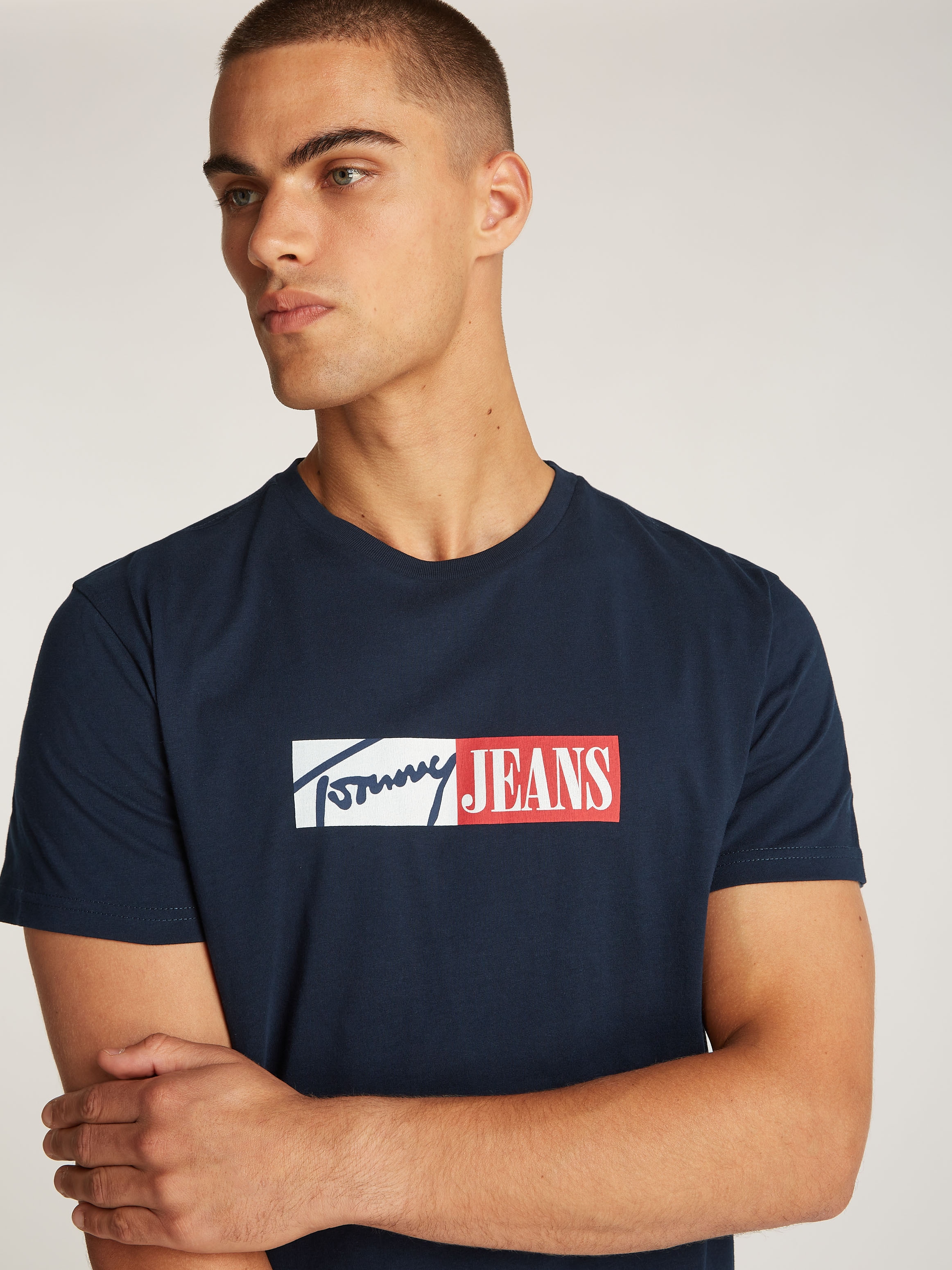 Tommy Jeans Plus Rundhalsshirt »TJM SLIM ENTRY GRAPHIC TEE EXT«, in Großen Größen