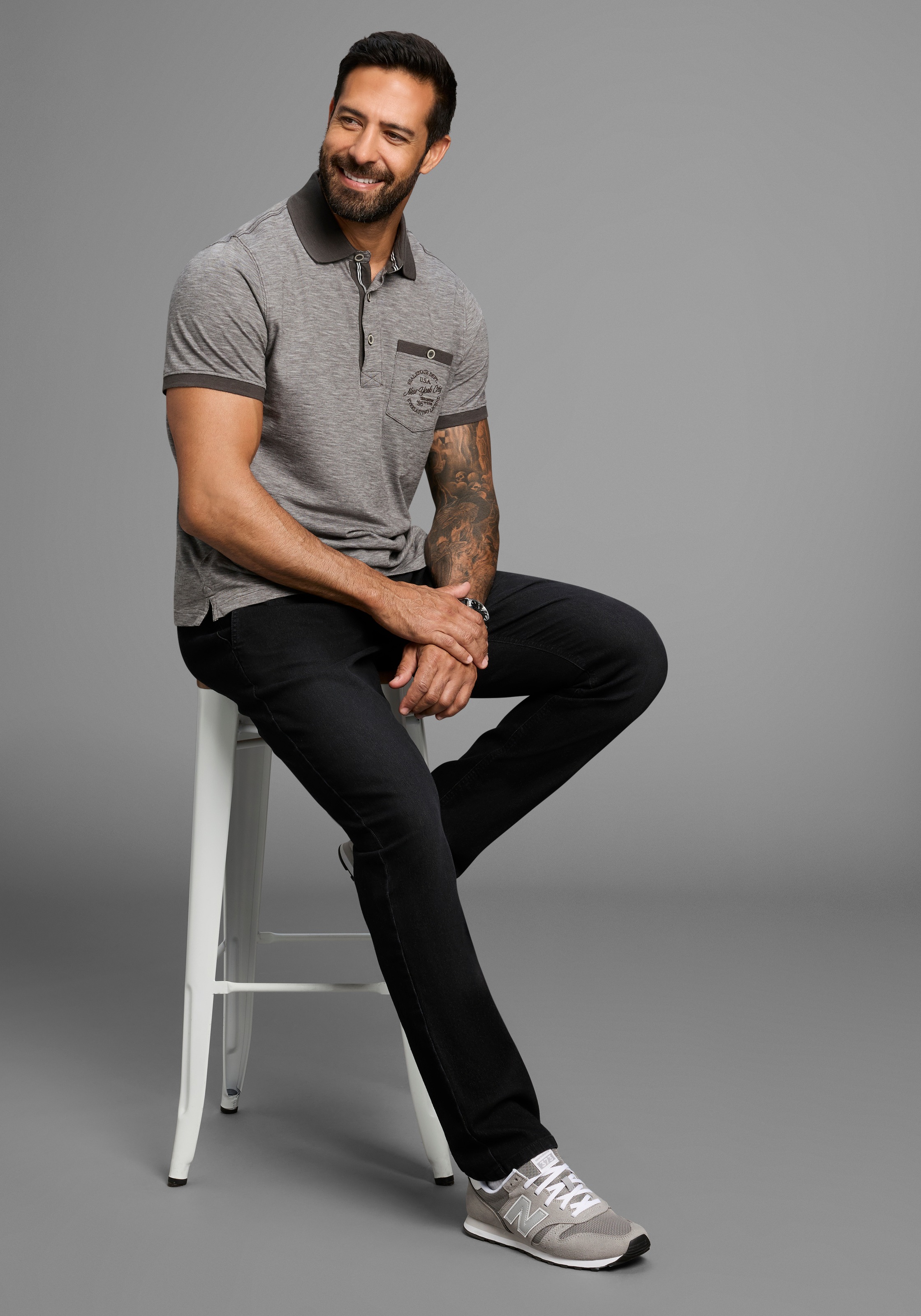 Man's World Poloshirt, Kurzarm, Regular Fit, melierte Struktur, Rundhalsausschnitt