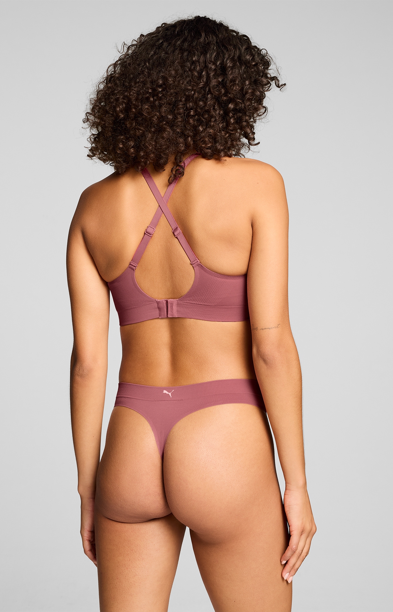 PUMA Sport-Bustier »PUMA WOMEN 3D KNIT SPORT TRIANGLE TOP« wendbare und verstellbare Träger für einen personalisierten Look