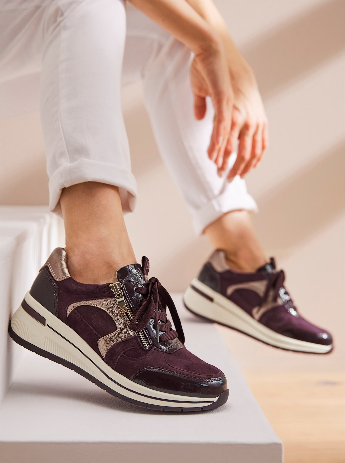Caprice Sneaker