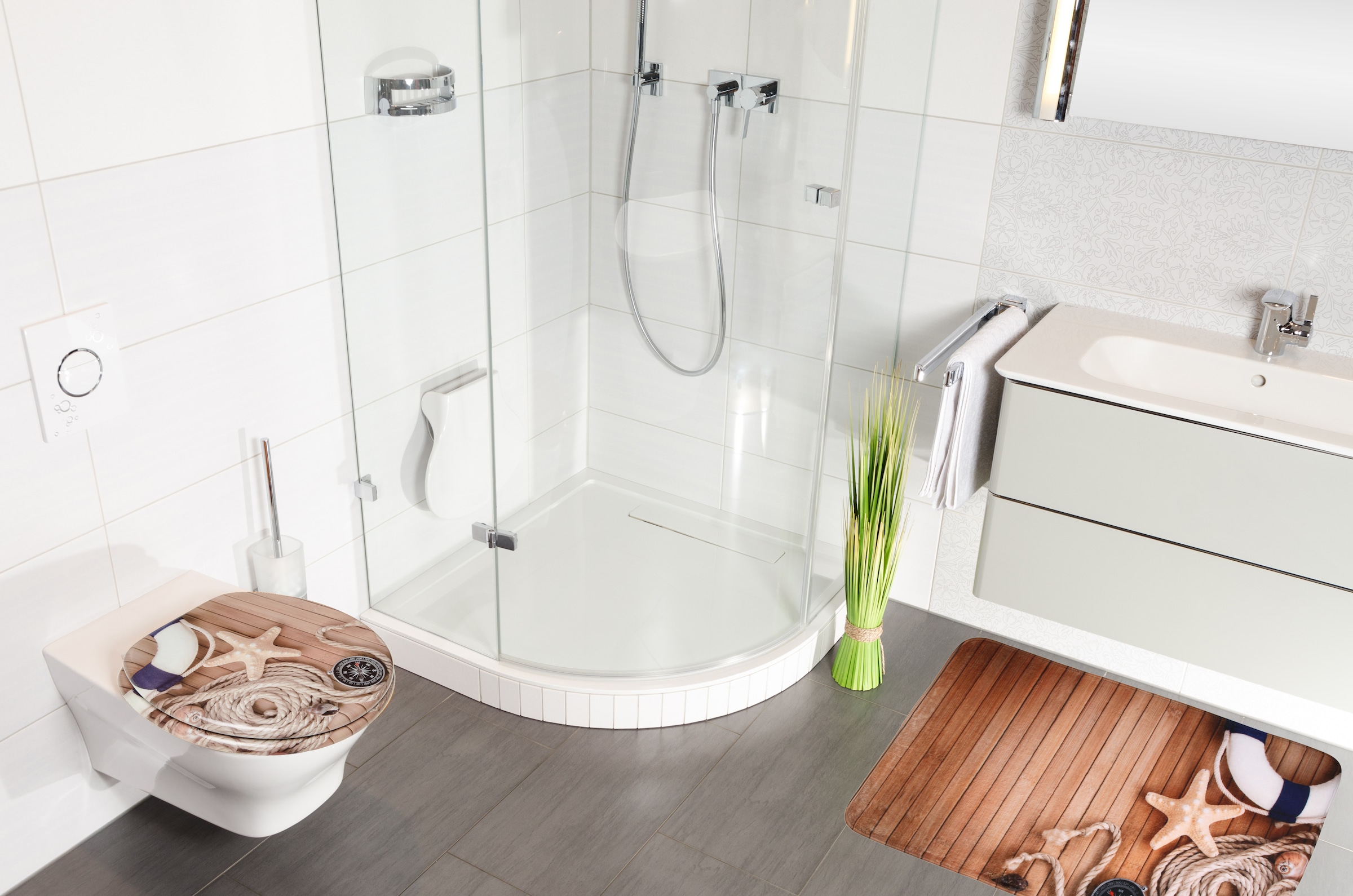 Sanilo Badaccessoire-Set »Maritime« bestehend aus WC-Sitz, Badteppich, Stöpsel, Seifenspender, WC-Bürste