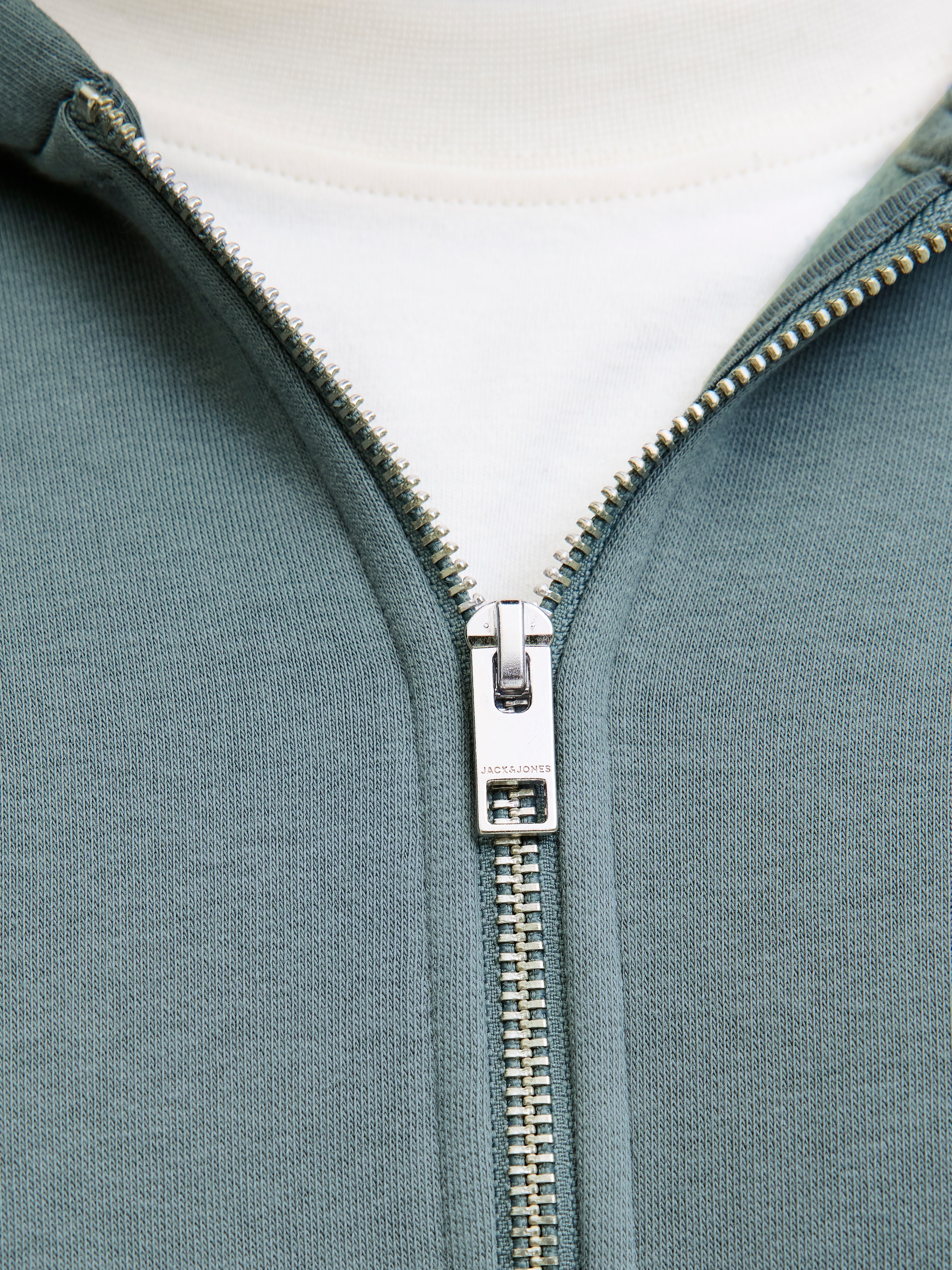 Jack & Jones PlusSize Kapuzensweatshirt »JJESOHO SWEAT ZIP HOOD NOOS PLS«
