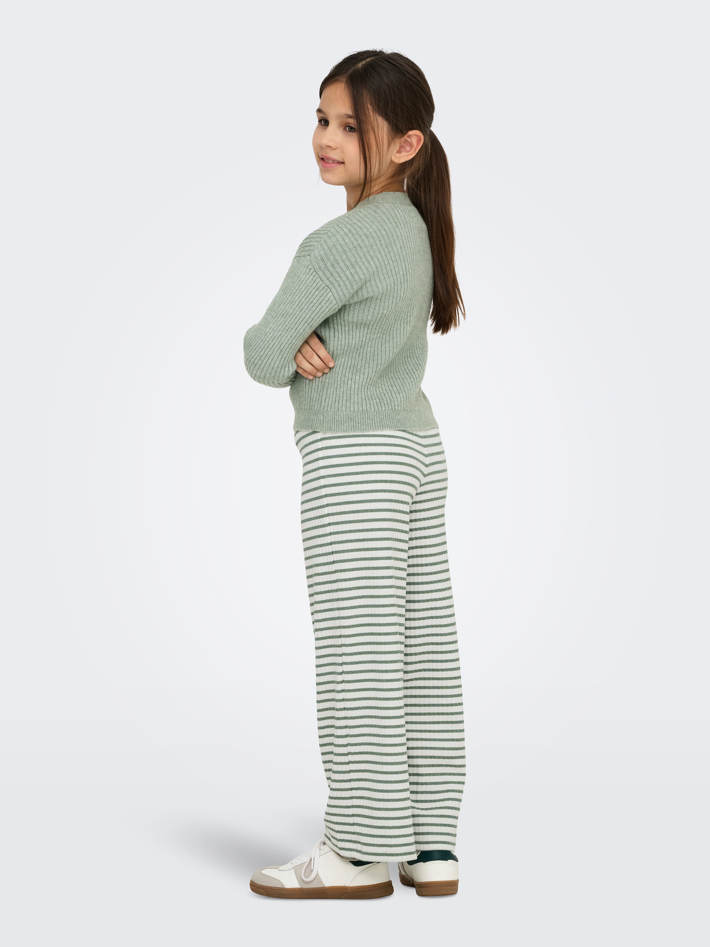KIDS ONLY Strickjacke »KOGMANDY LS SHORT BOXY CARDIGAN KNT NOOS« Viskosemischung, regular fit