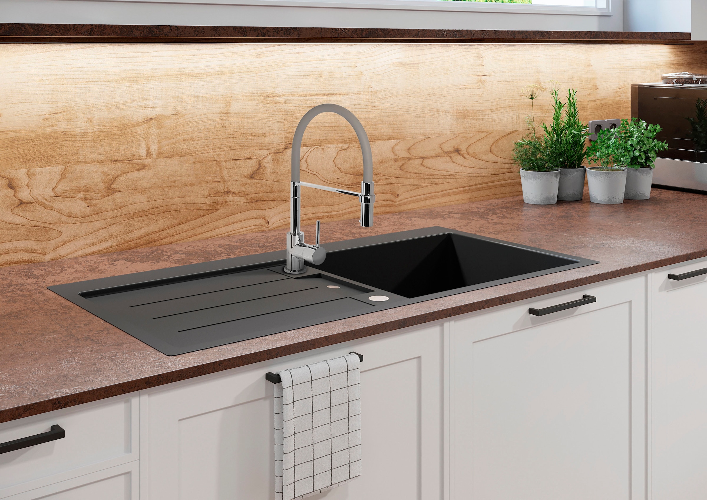 CORNAT Spültischarmatur »Druckgusskörper, chrom - 360° schwenkbarer Silikon-Auslauf« Mit Brause-Arretierung/ Hochdruck-Armatur/ Küchenarmatur /Wasserhahn