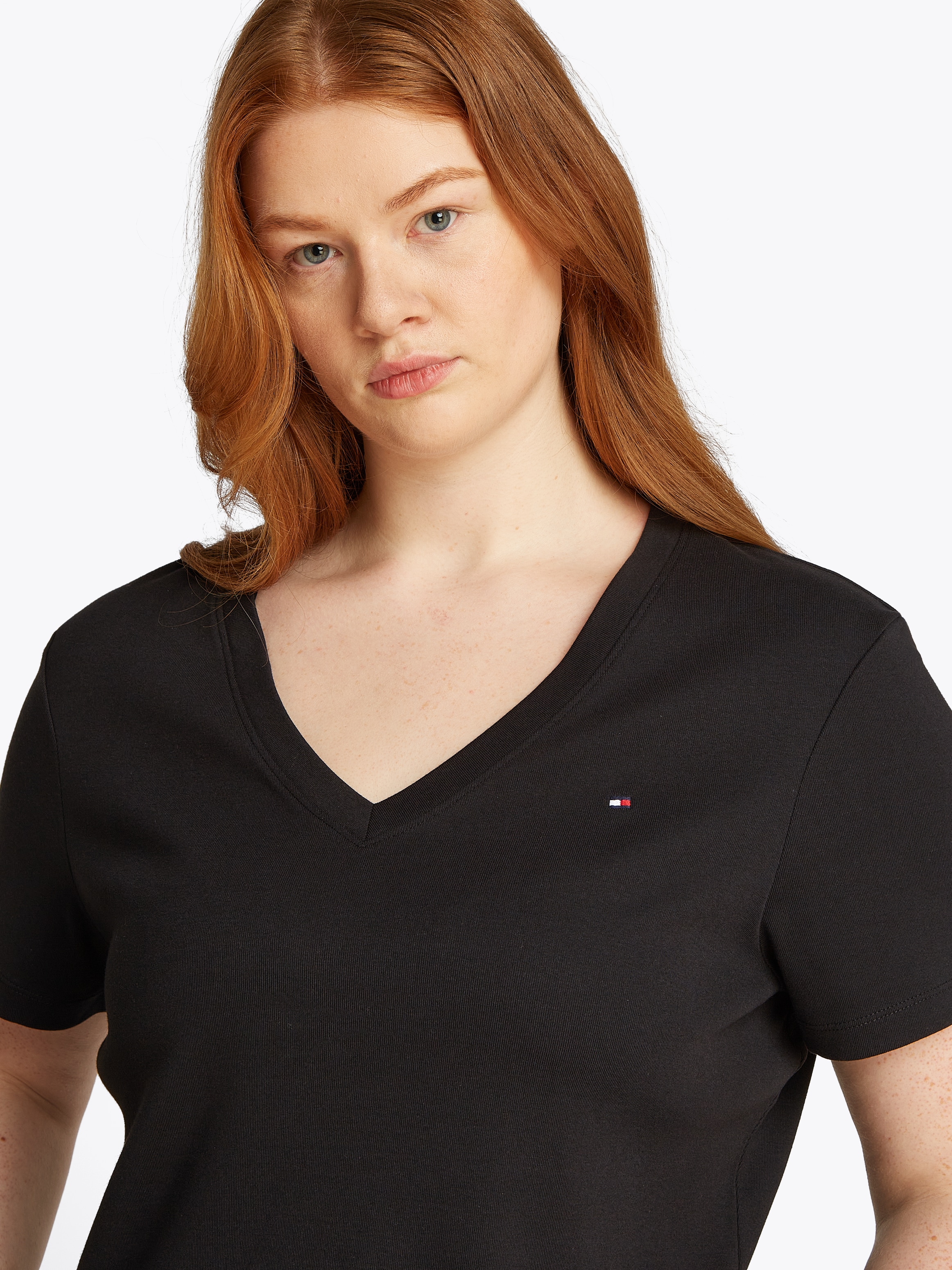 Tommy Hilfiger Curve V-Shirt »CRV SLIM CODY V-NK SS«, in Großen Größen