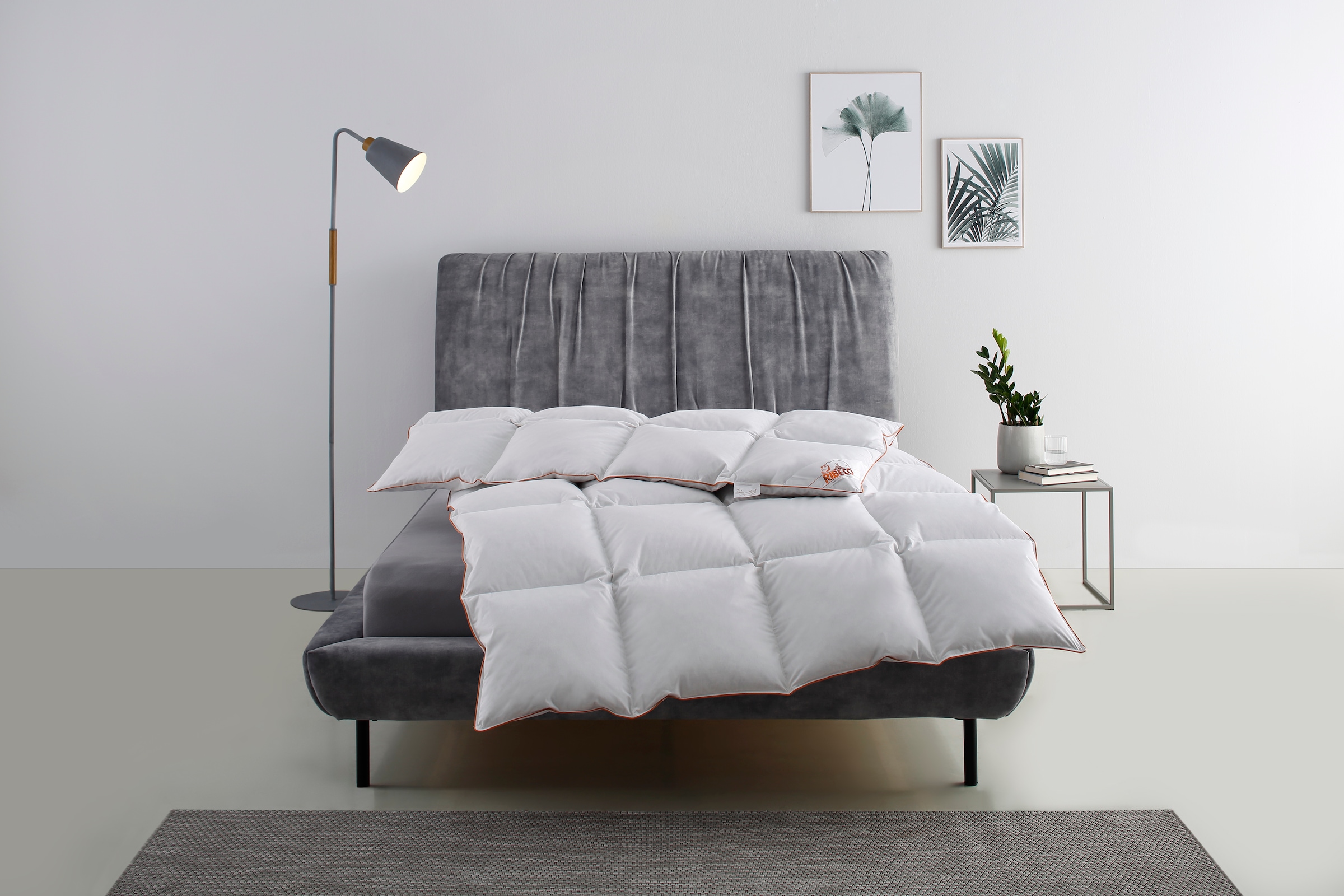 RIBECO Daunenbettdecke "Richard, Bettdecken für Sommer oder Winter, Made in Germany" extrawarm Füllung 90Daune10Federn 1 Stk. tlg. Bettdecke 135x200 cm, 155x220 cm und weitere Größen, Decke