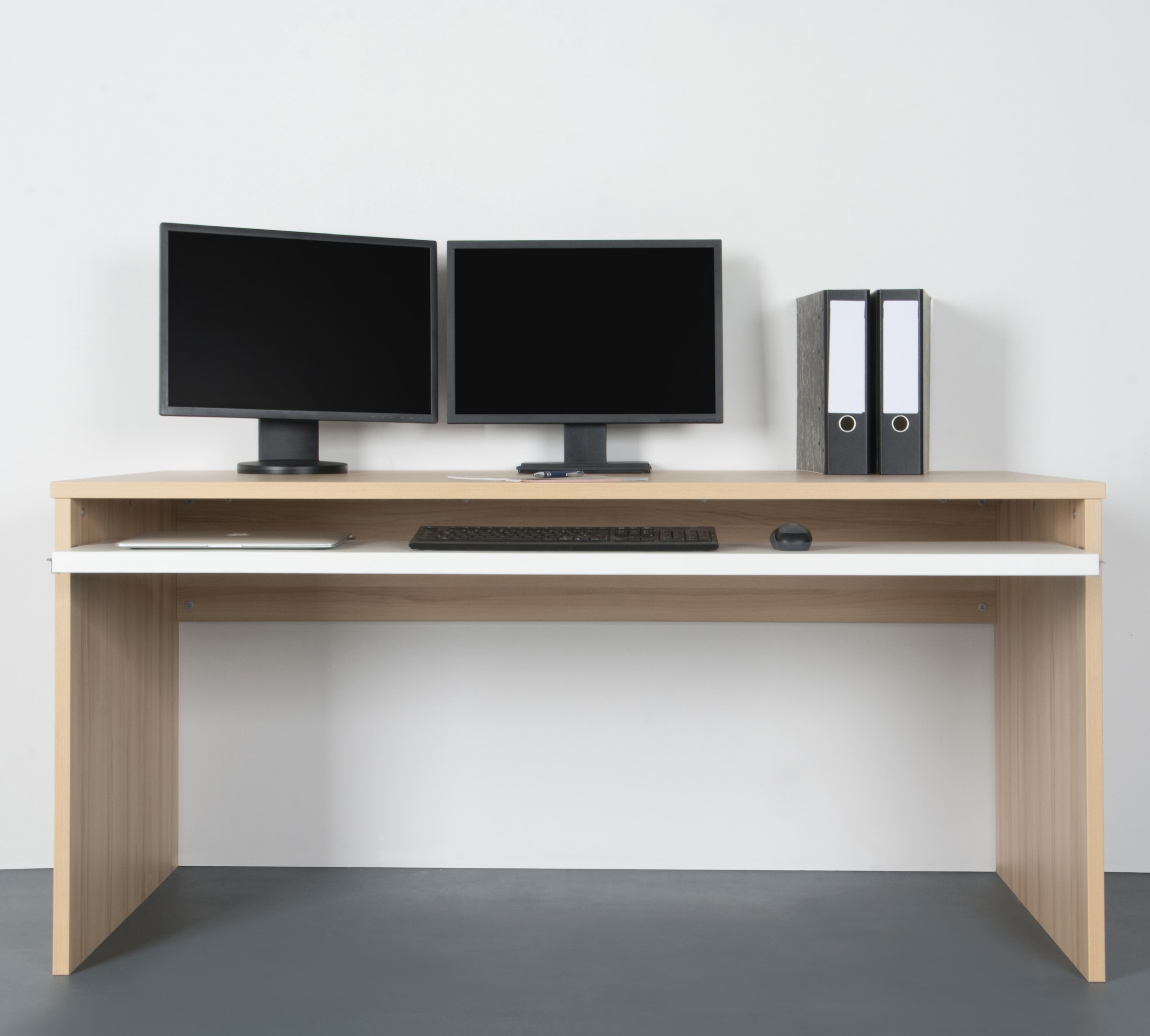 VOGL Möbelfabrik Schreibtisch »Barrie mit 2-farbigem Tastaturauszug«, in 2 Breiten, 2,5 cm Tischplattenstärke, Made in Germany