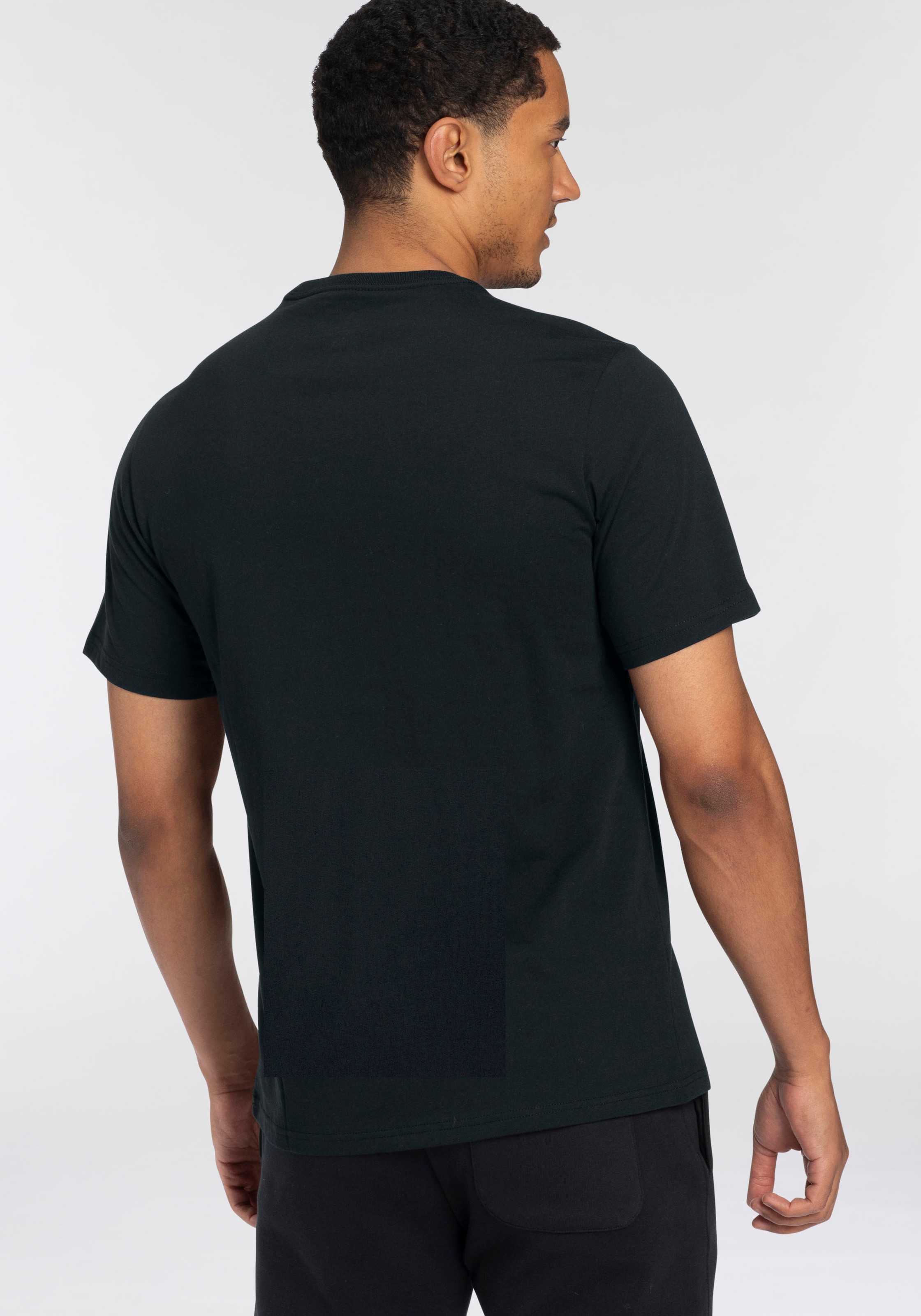 Converse T-Shirt »GO-TO EMBROIDERED STAR CHEVRON TEE«, Unisex