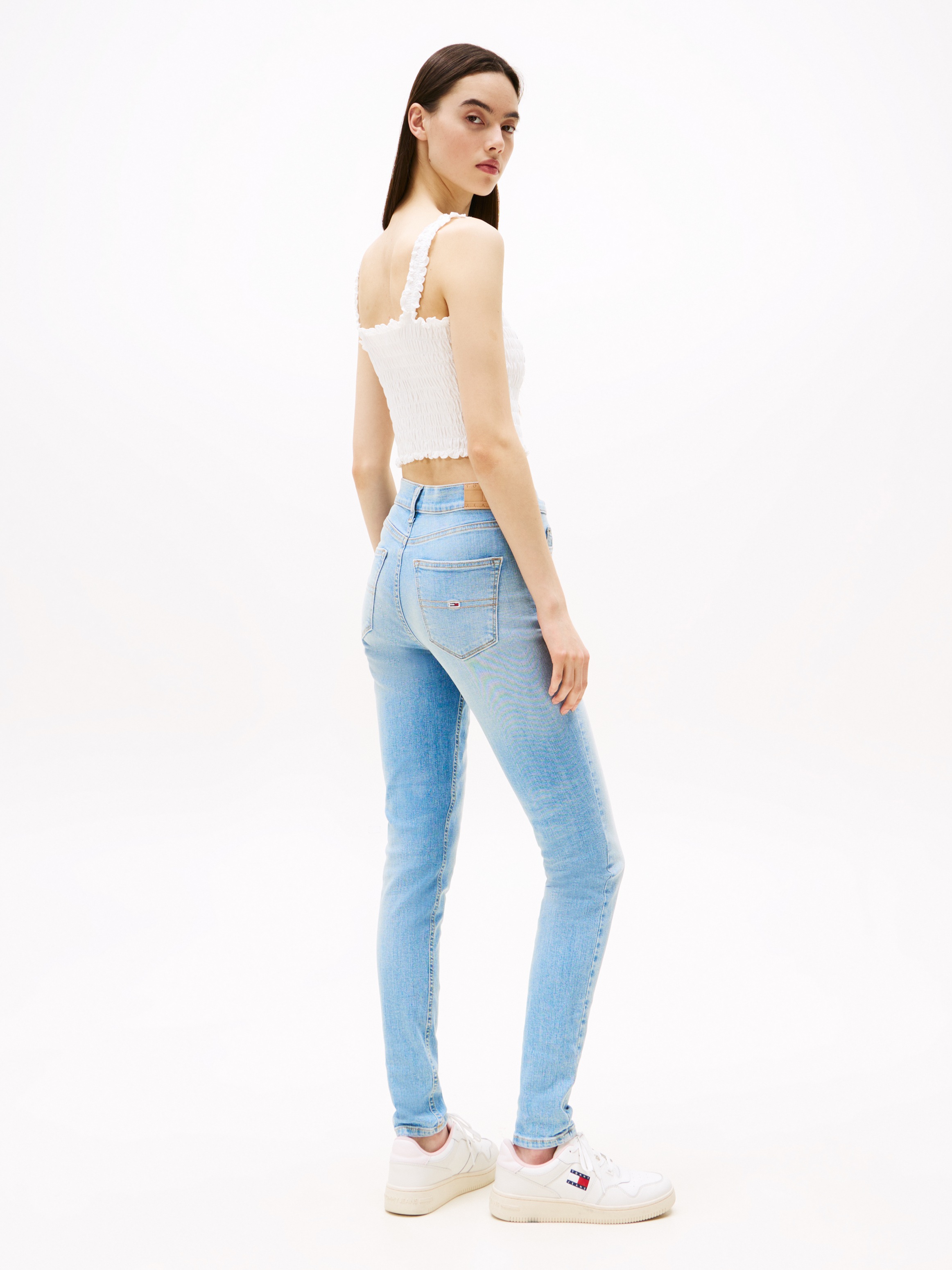 Tommy Jeans Skinny-fit-Jeans »NORA MR SKNY«, mit Waschung, mit Logo-Badge
