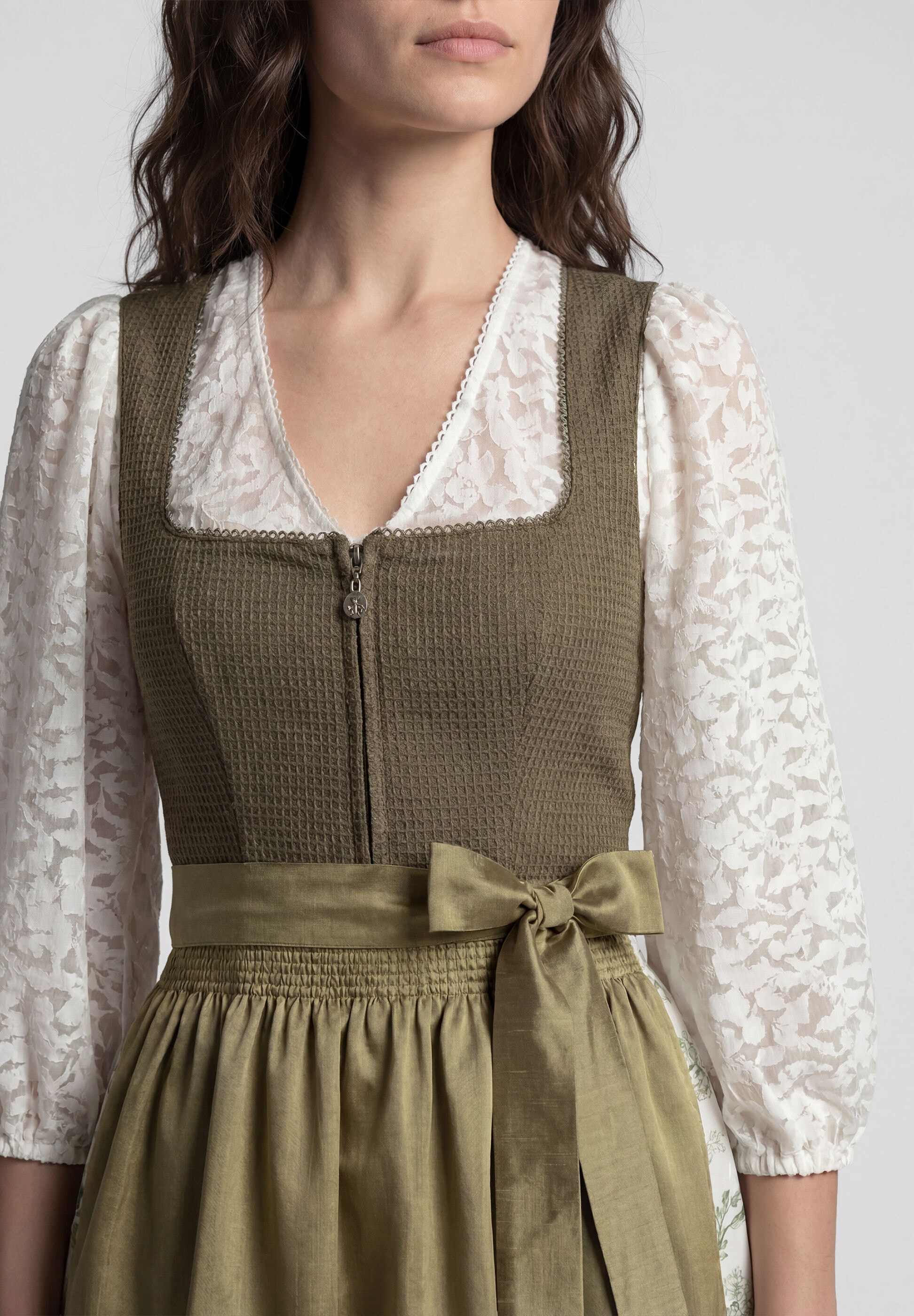 Spieth & Wensky Dirndl »Kirsche« mit dekorativer Schürze