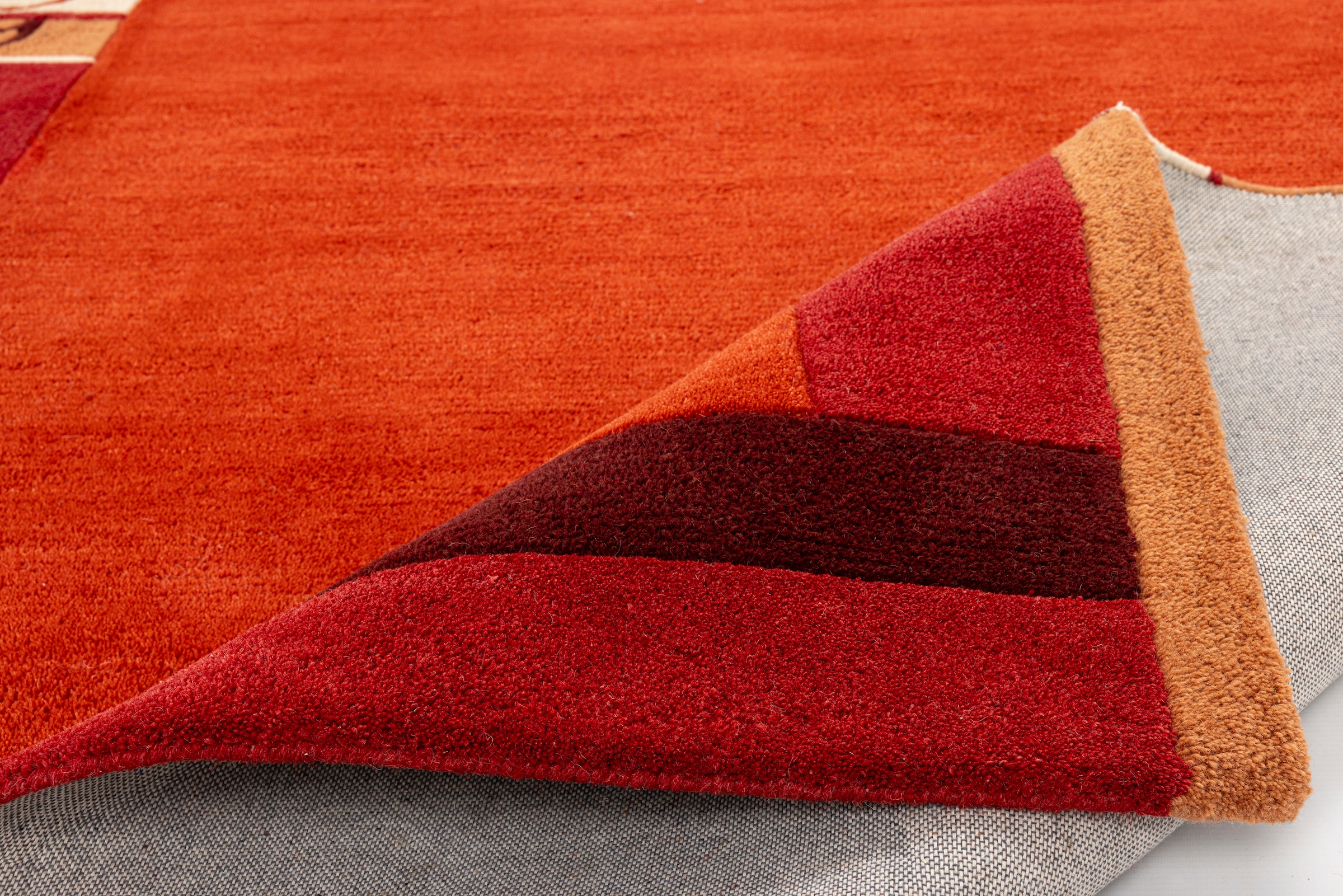 THEKO Wollteppich »Tromso, Wolle, handgearbeitet, Bordüre mit Hoch-Tief-Effekt« rechteckig 15 mm Höhe Wohnzimmer, Schlafzimmer, Esszimmer