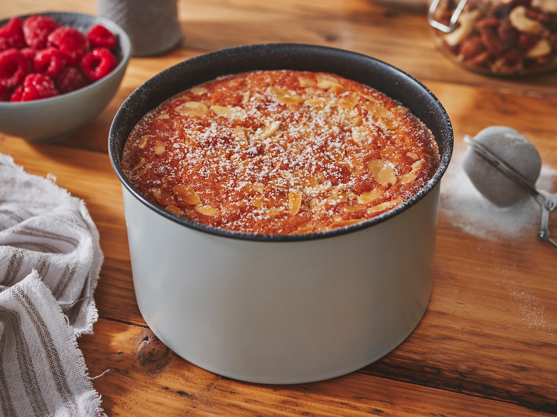 CHG Kuchenblech »PushPan, 3er Set, Ø 15 cm, 20 cm und 23 cm, Backformen aus Feinblech«, Metall-Silikon, (Set, 3 St.), patentierte Silikondichtung, 100 % auslaufsicher, Made in Europe