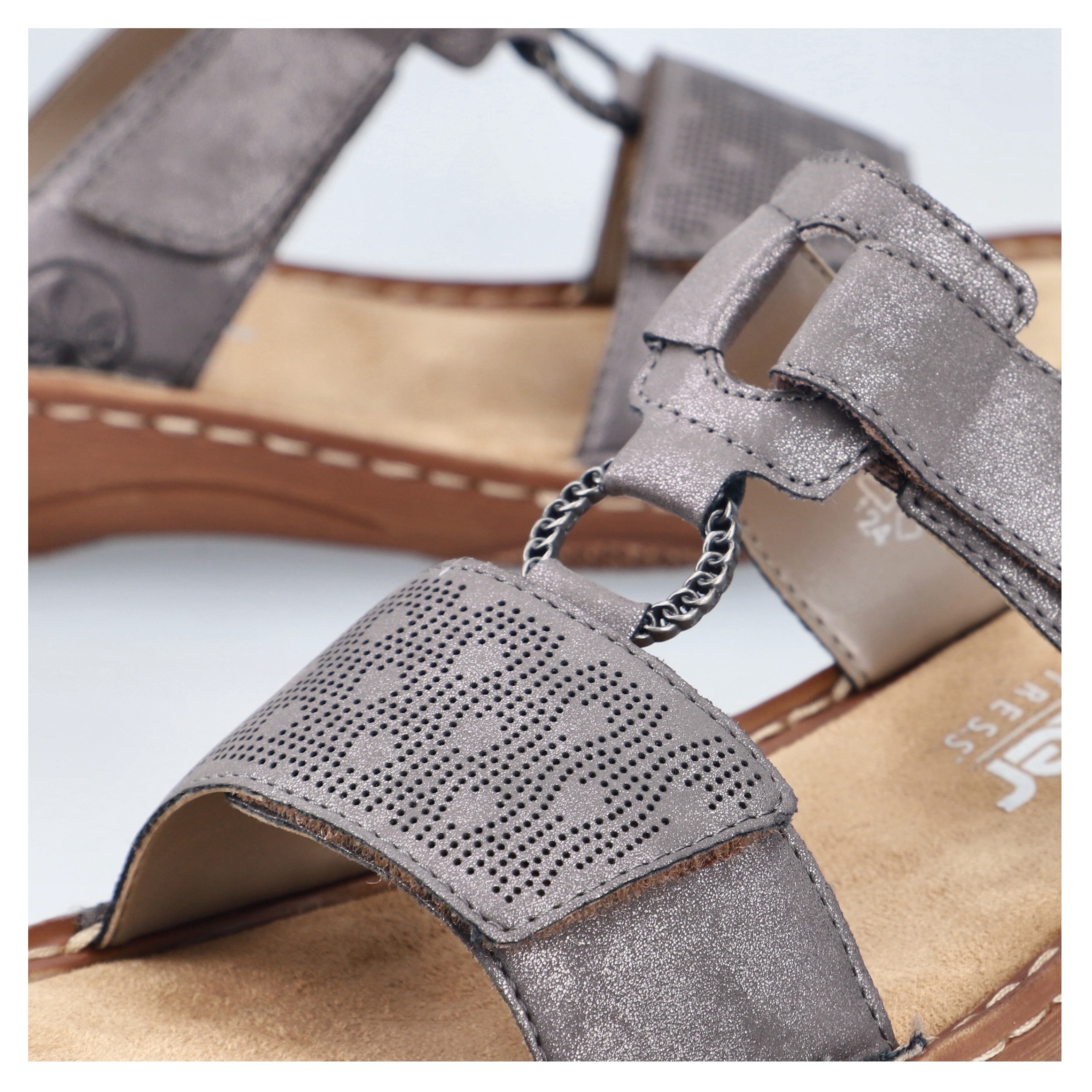 Rieker Pantolette  Sommerschuh, Schlappen, Urlaubschuh, Klettschuh mit Perforation