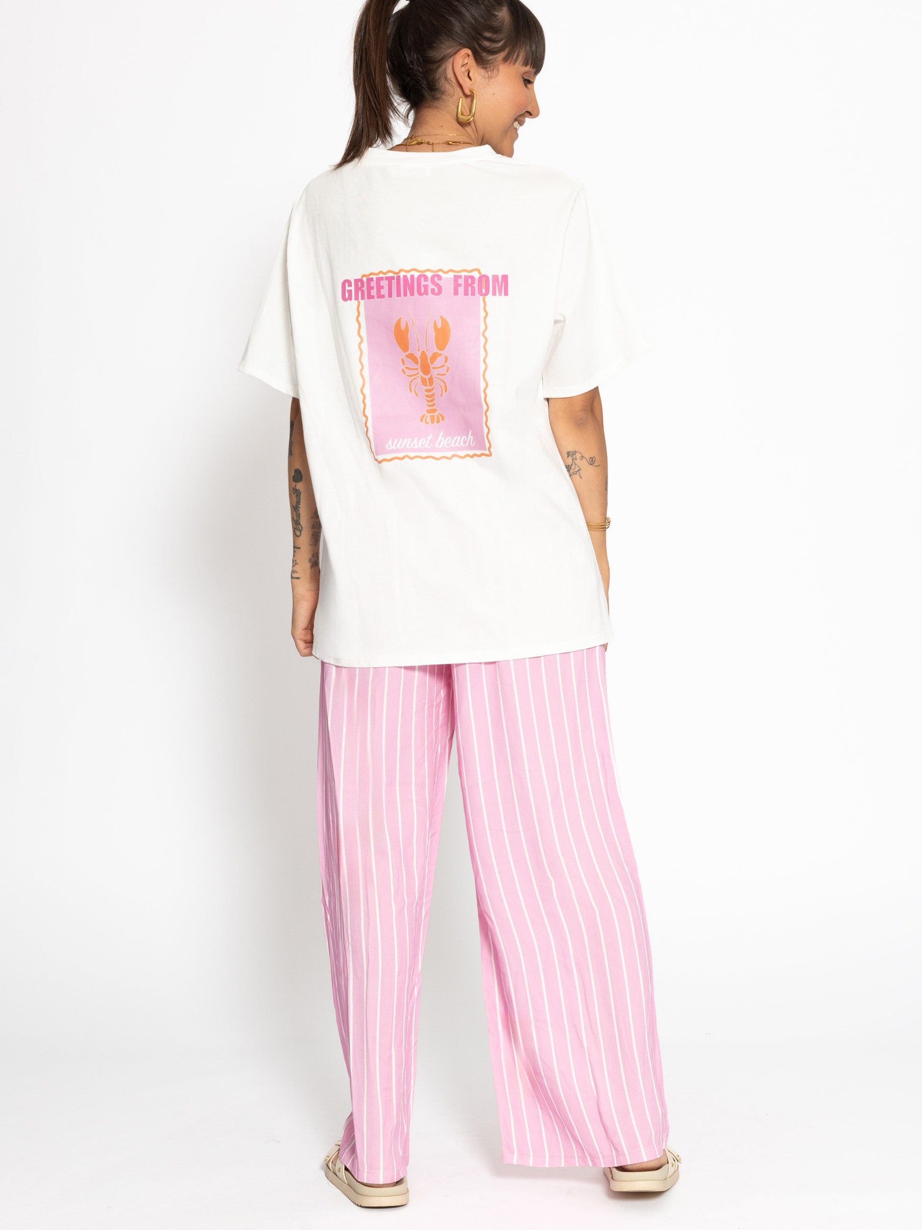 SASSYCLASSY Oversize-Shirt »Oversize T-Shirt mit Print« Lässiges T-Shirt im Oversized Fit mit auffälligem Rückenprint weiß