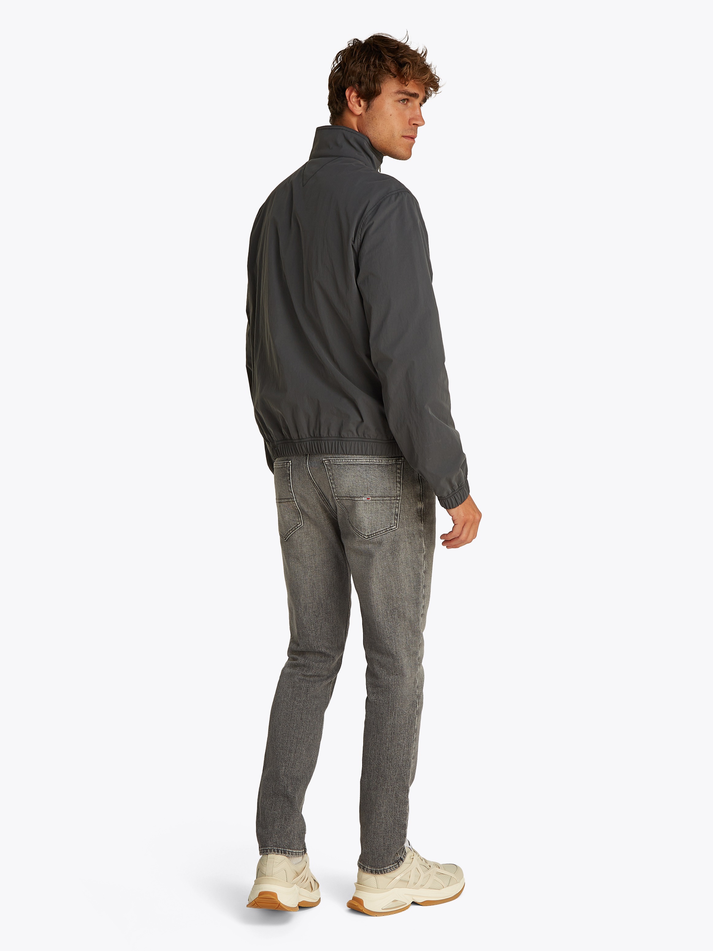 Tommy Jeans Bomberjacke »TJM ESSENTIAL JACKET EXT«, mit Logostickerei