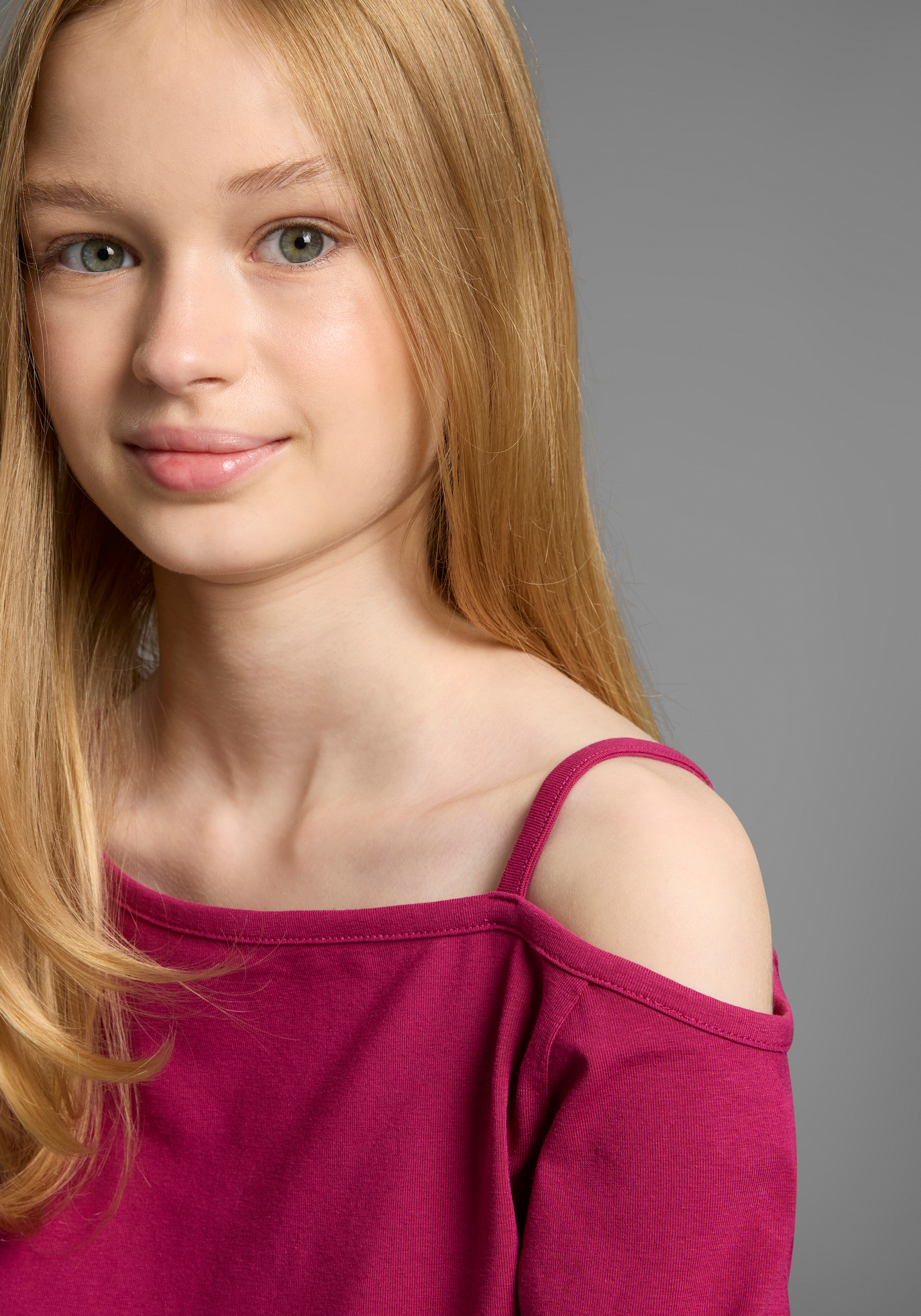 KIDSWORLD Langarmshirt »Off-Shoulder Shirt« Mit modischer Schulterlösung