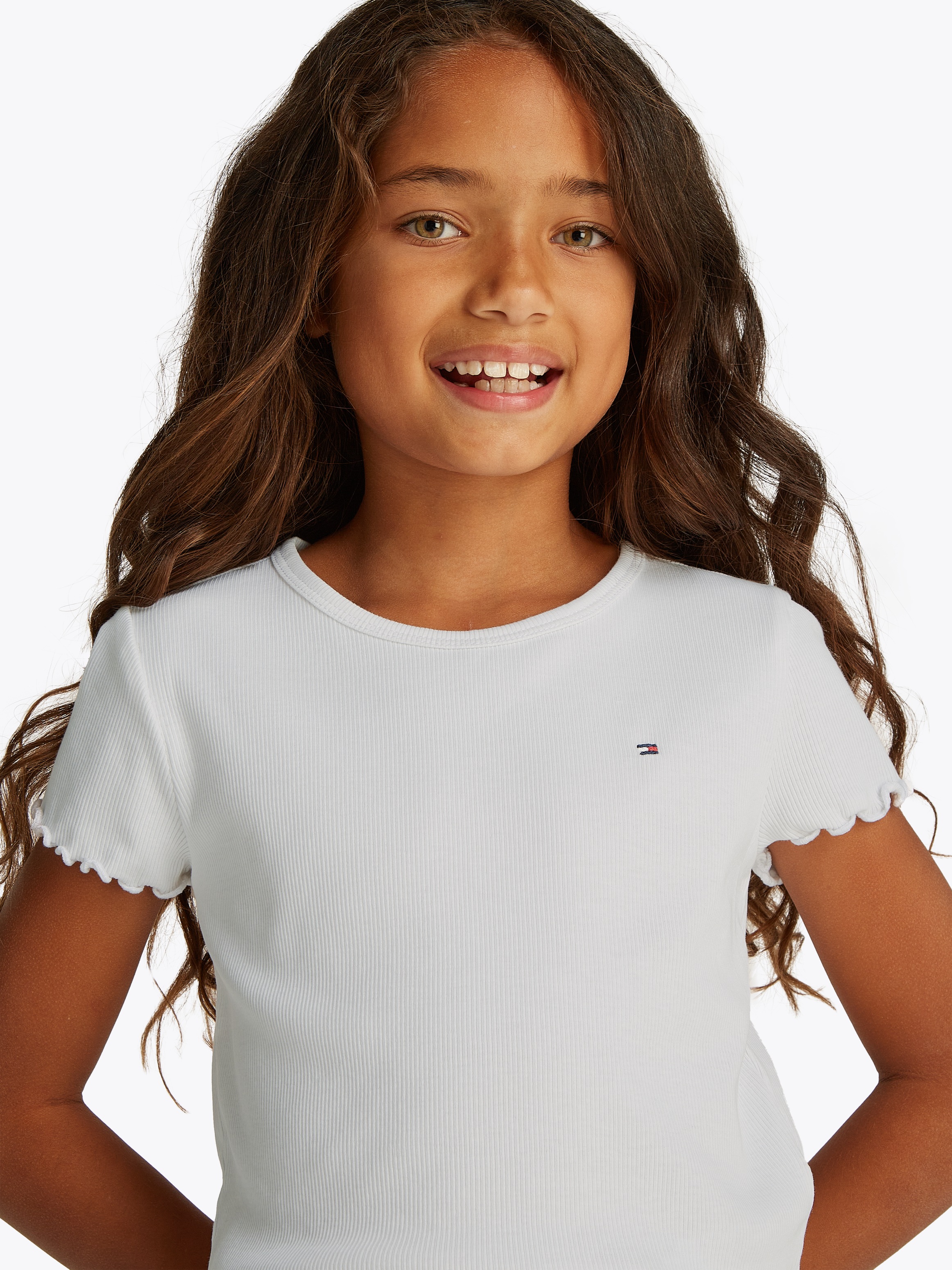 Tommy Hilfiger T-Shirt »ESSENTIAL RIB TOP SS«, mit Babylock-Kanten, mit Logostickerei