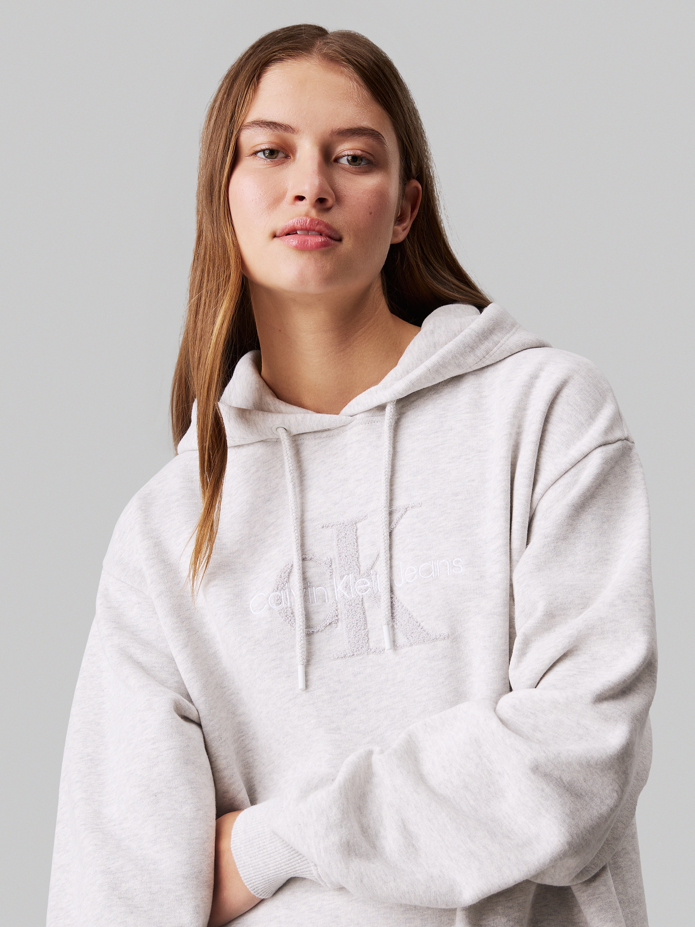 Calvin Klein Jeans Sweatkleid »CHENILLE MONOLOGO HOODIE DRESS«, mit Logostickerei