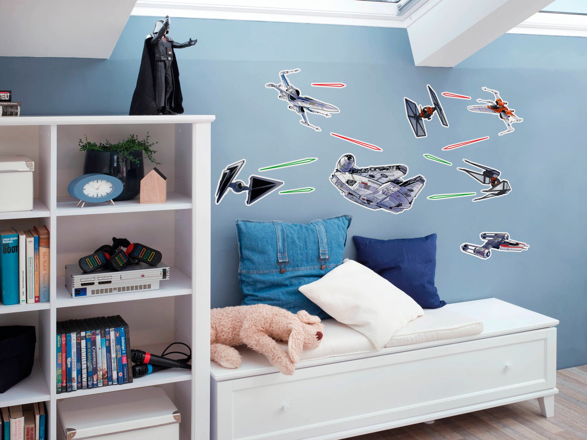 Komar Wandtattoo »Star Wars Spaceship - Größe 50 x 70 cm« selbstklebend, Wandsticker, Kinderzimmer