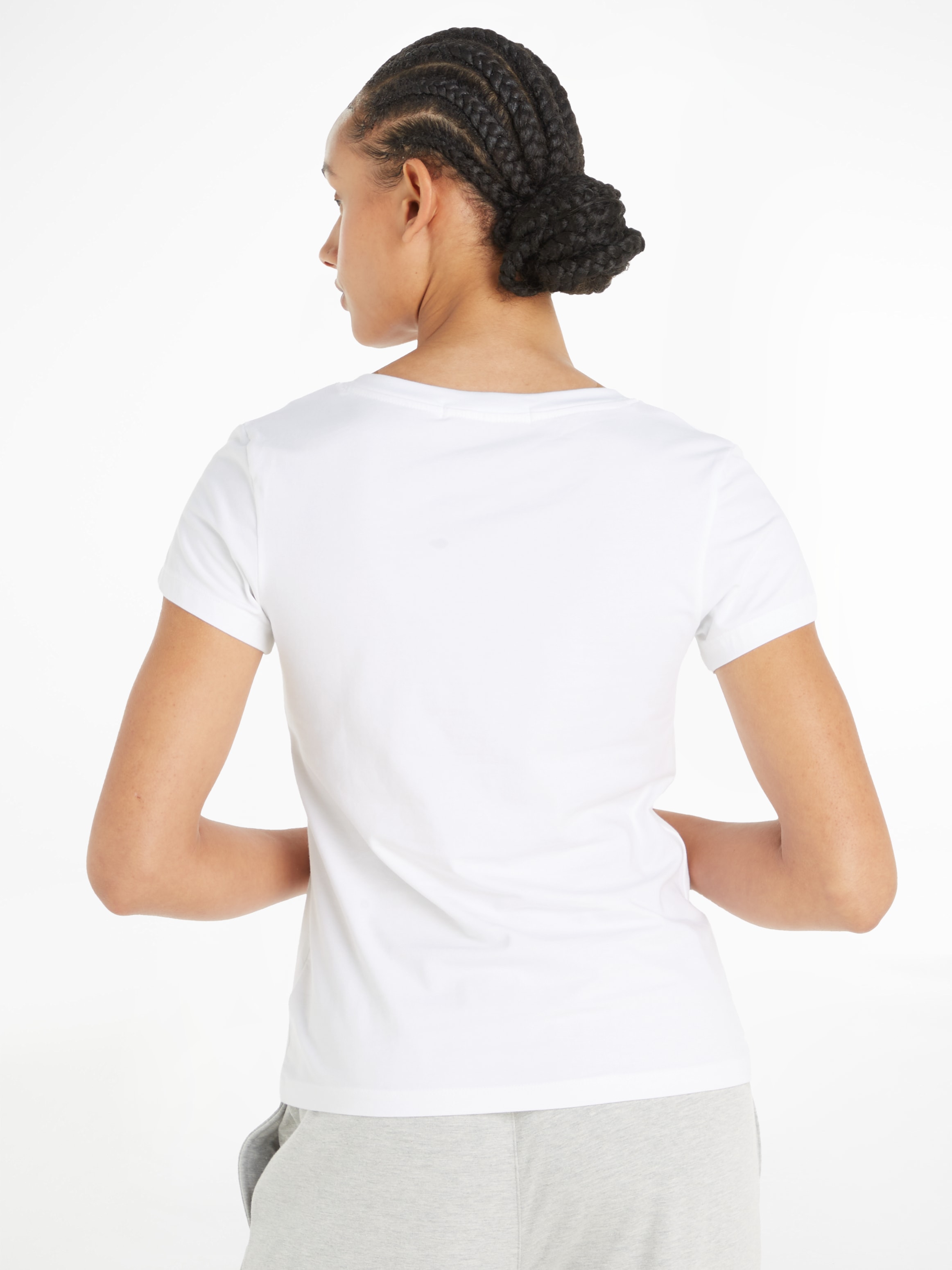 Calvin Klein Jeans V-Shirt STRETCH mit ♕ Logo-Stickerei »CK EMBROIDERY Calvin V-NECK«, (1 auf Klein kleiner bei tlg.), Brusthöhe