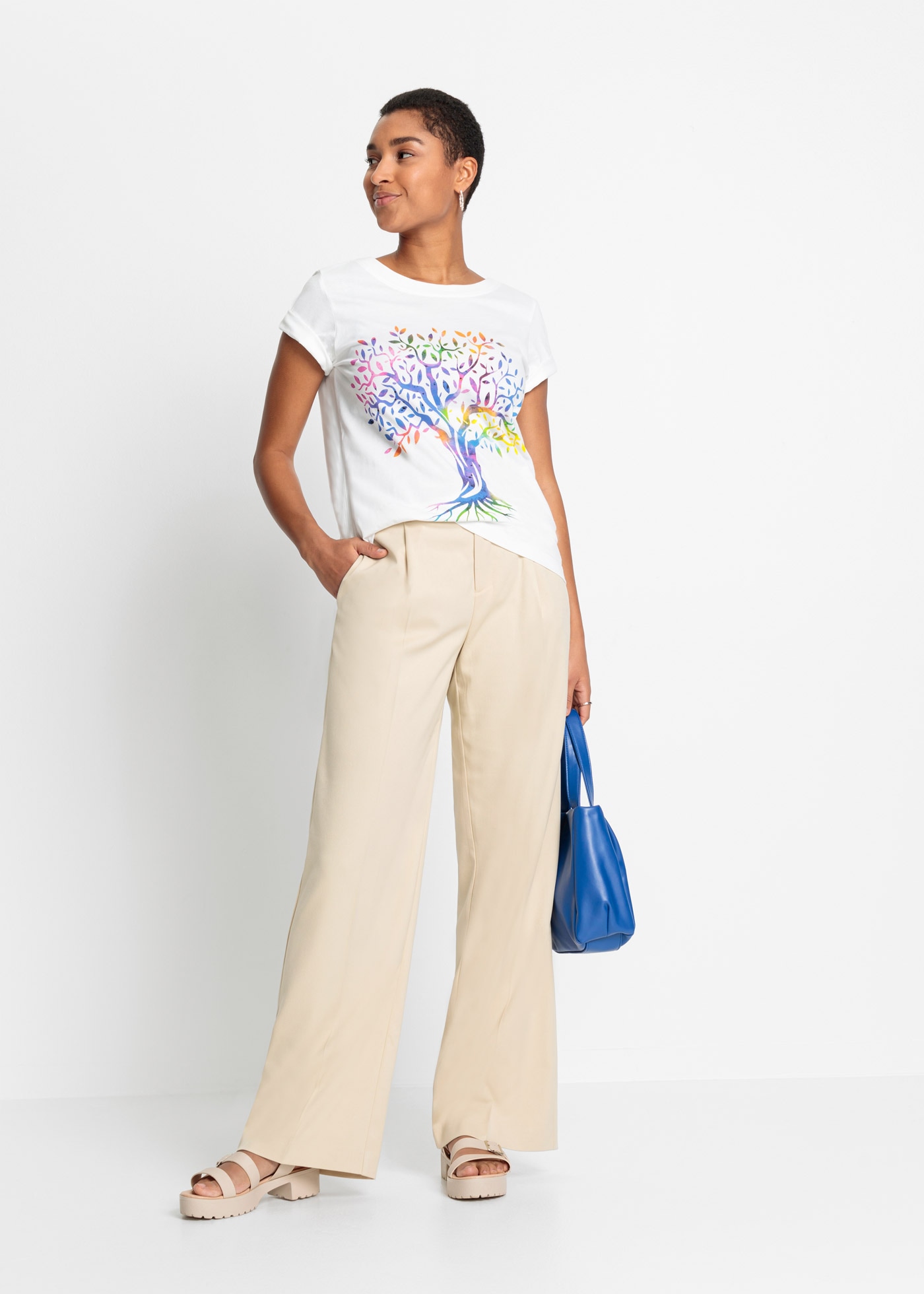 bonprix T-Shirt »Bedrucktes T-Shirt aus Baumwolle« Loose Fit, Kurzarm-Design, aus Baumwolle, mit farbenfrohem Print