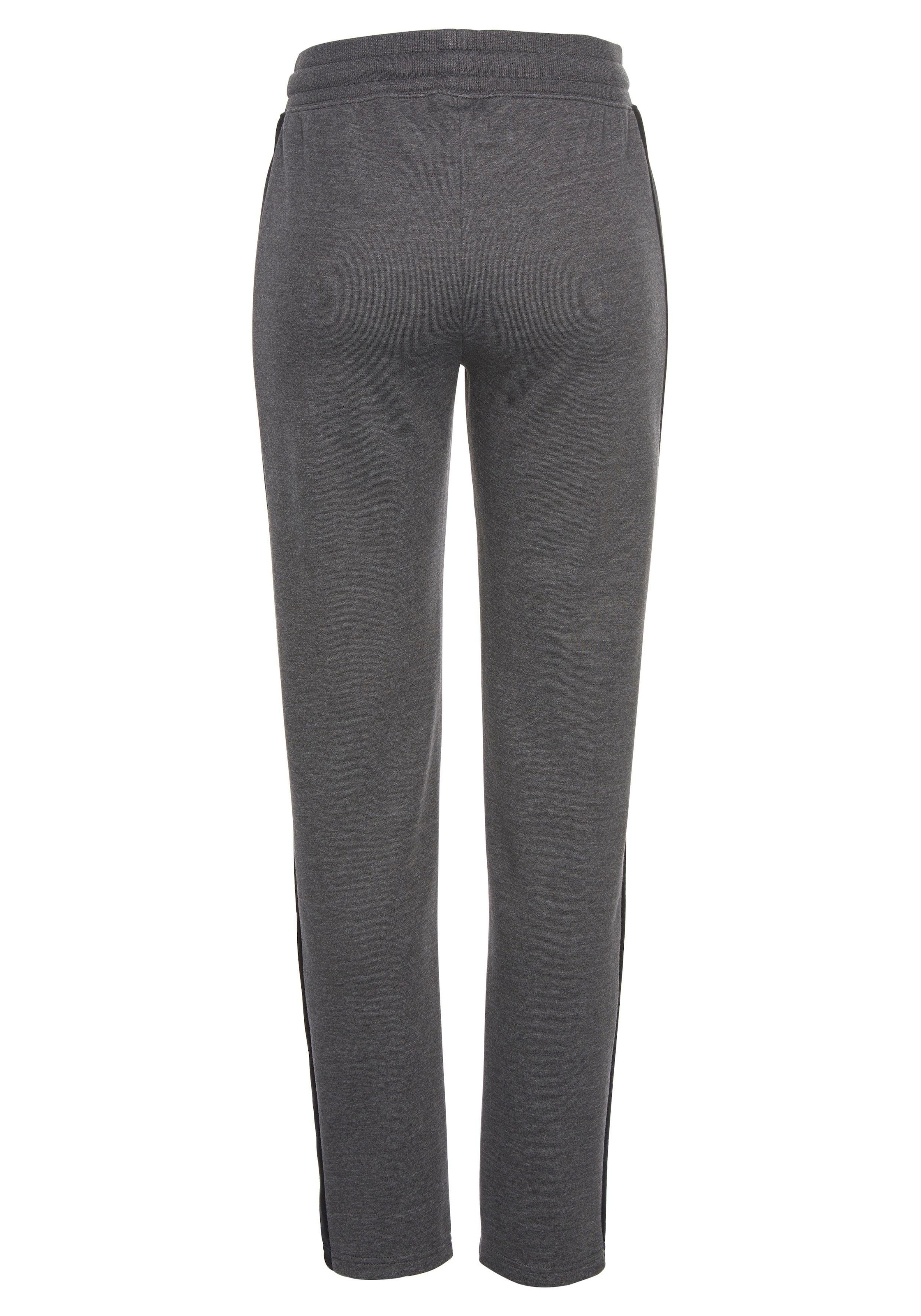 Bench. Loungewear Loungehose, mit Seitenstreifen und geradem Bein, Loungewear