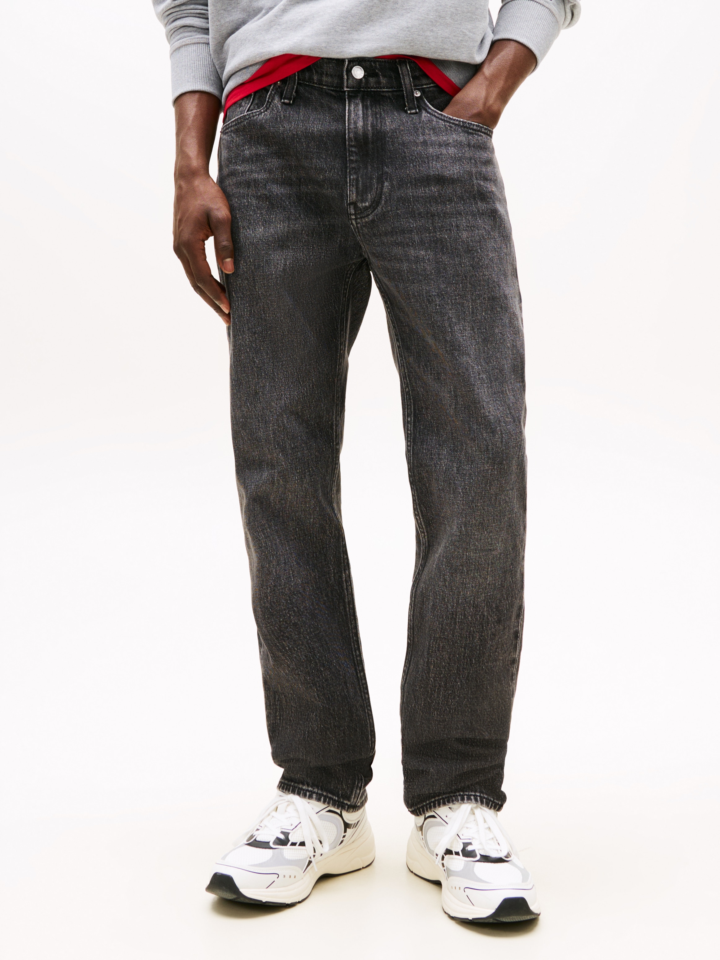 Tommy Jeans Slim-fit-Jeans »RYAN SLIM STRAIGHT«, mit Logoprägung