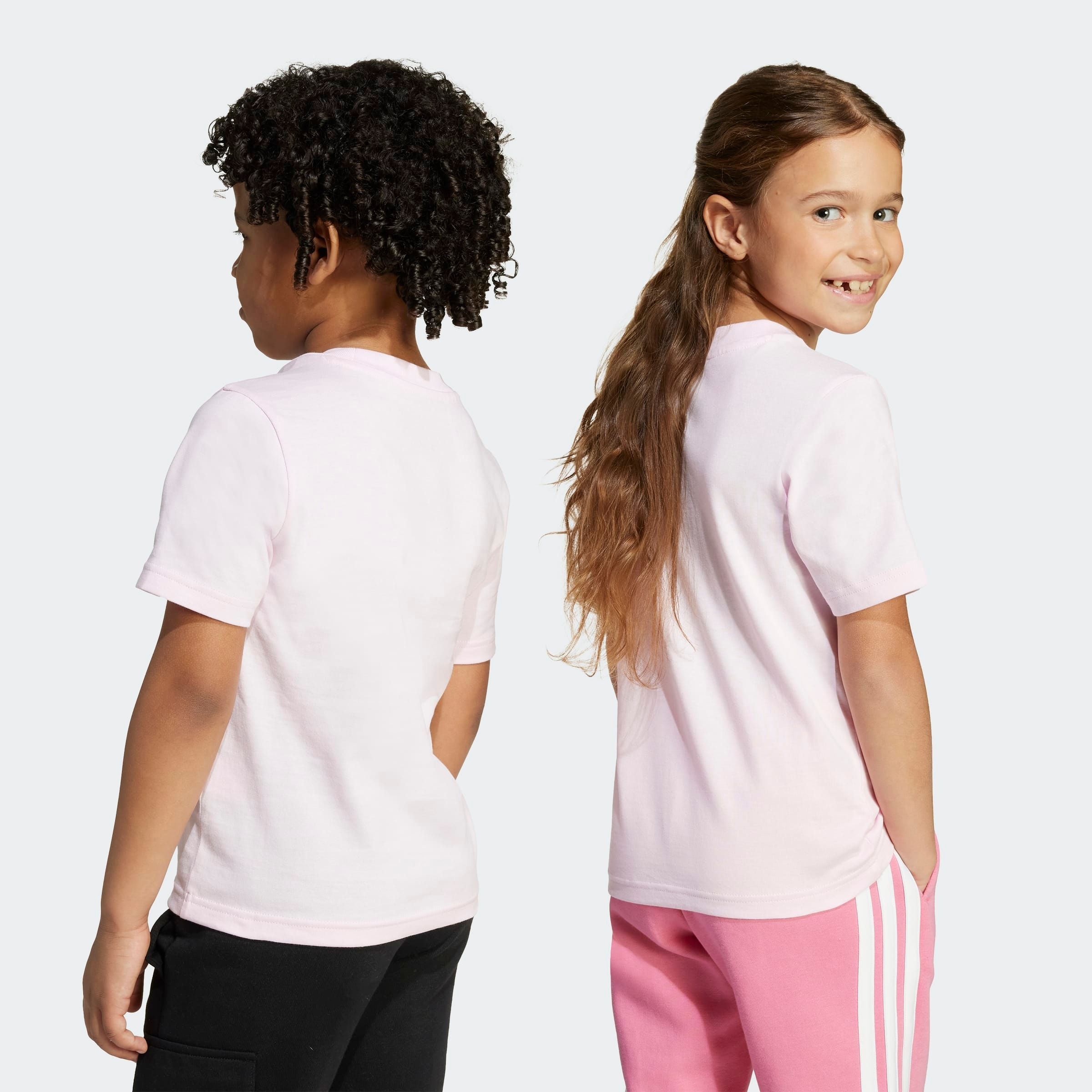 adidas Sportswear T-Shirt »ANIME PETS MIT GRAFIKPRINT FÜR KINDER« sportlicher Stil, kurze Ärmel, für Kinder, aus Baumwolle