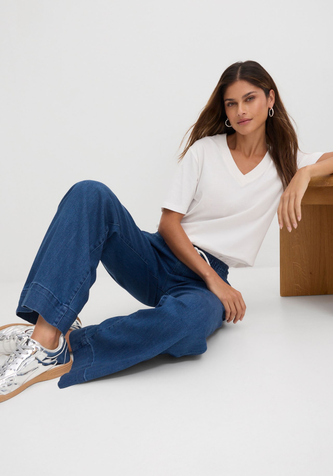 bonprix Weite Jeans »Wide Leg Jeans Mid Waist, Stretch« Loose Fit Passform, mit elastischem Bund und Tunnelzug