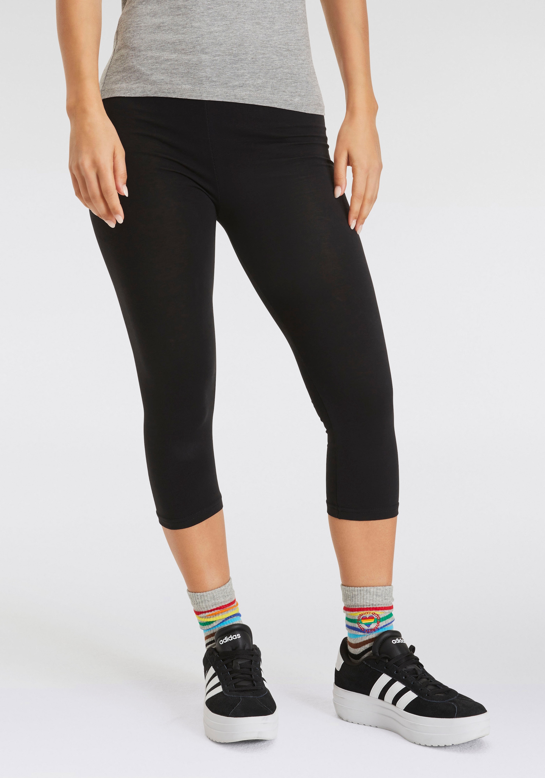 Sarlini 3/4-Leggings, Damen Capri ¾ Legging aus weicher, bequemer Baumwolle. Tragekomfort.