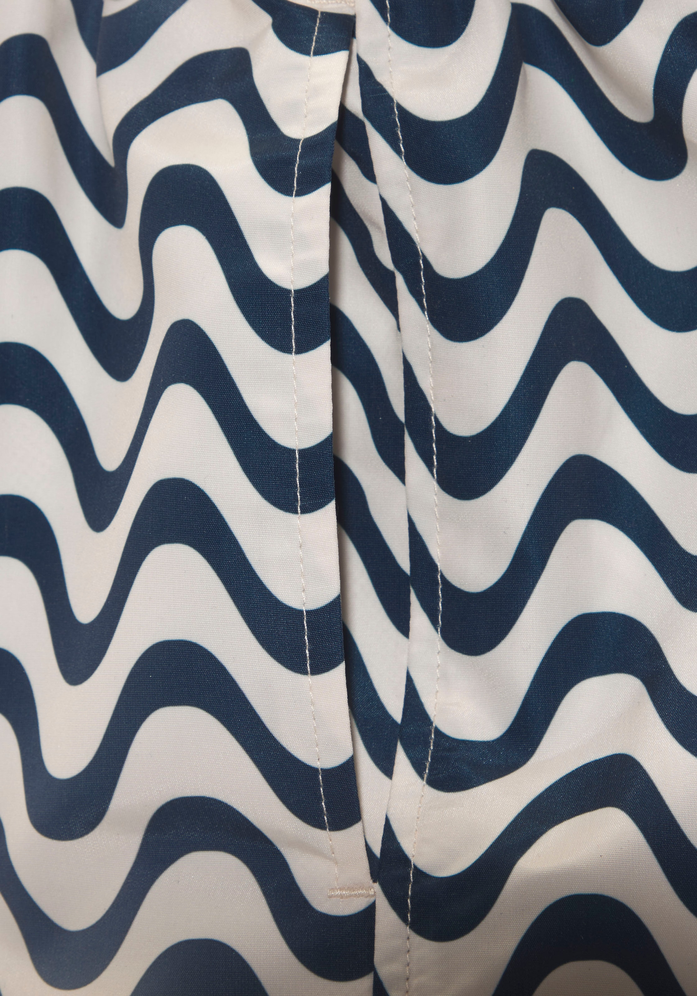 s.Oliver Badeshorts »Jeason« im Wellendesign