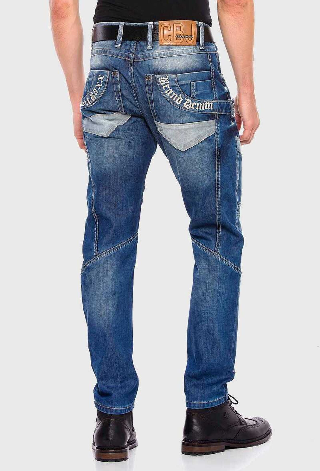 Cipo & Baxx Straight-Jeans »Cipo & Baxx JEANS« in Straight-Fit