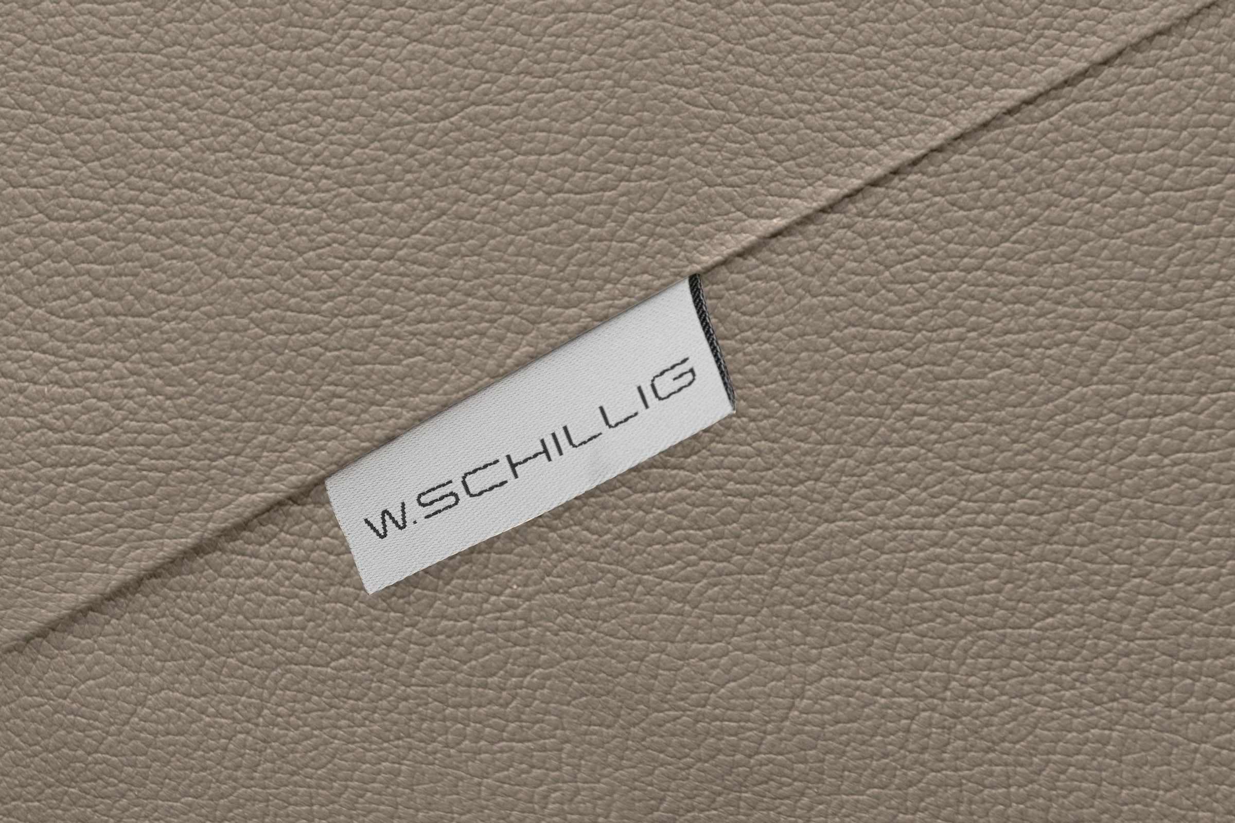W.SCHILLIG Ecksofa »finn, Designsofa mit tollem Sitzkomfort, bequem, L-Form«, German Design Award 2016, Fußgestell Nussbaum natur, Breite 281 cm