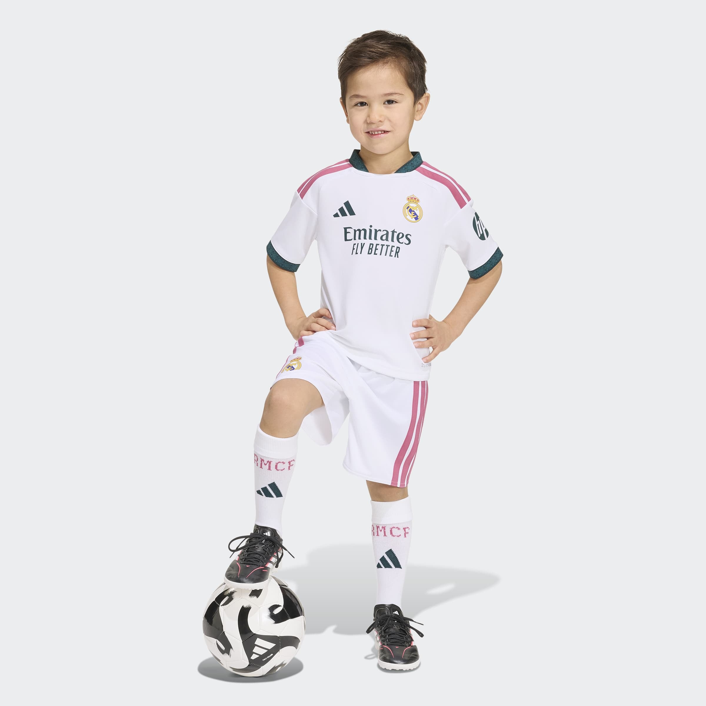 adidas Performance T-Shirt & Shorts »REAL MADRID 26/27 KIDS HEIMSET« für Fußball, mit Climacool Technologie, regulärer Schnitt