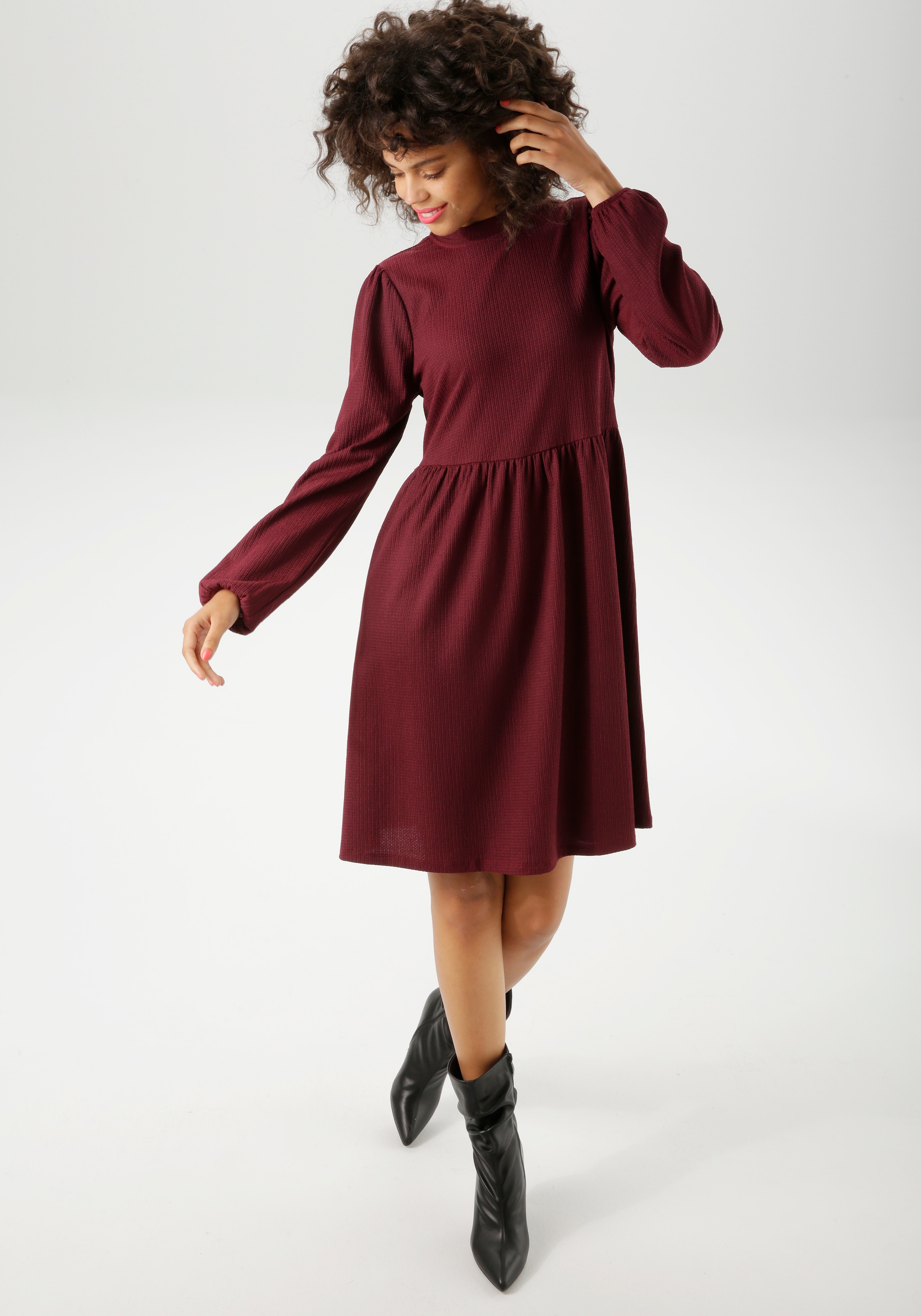 Aniston CASUAL Jerseykleid aus strukturierter, elastischer Crepé-Qualität