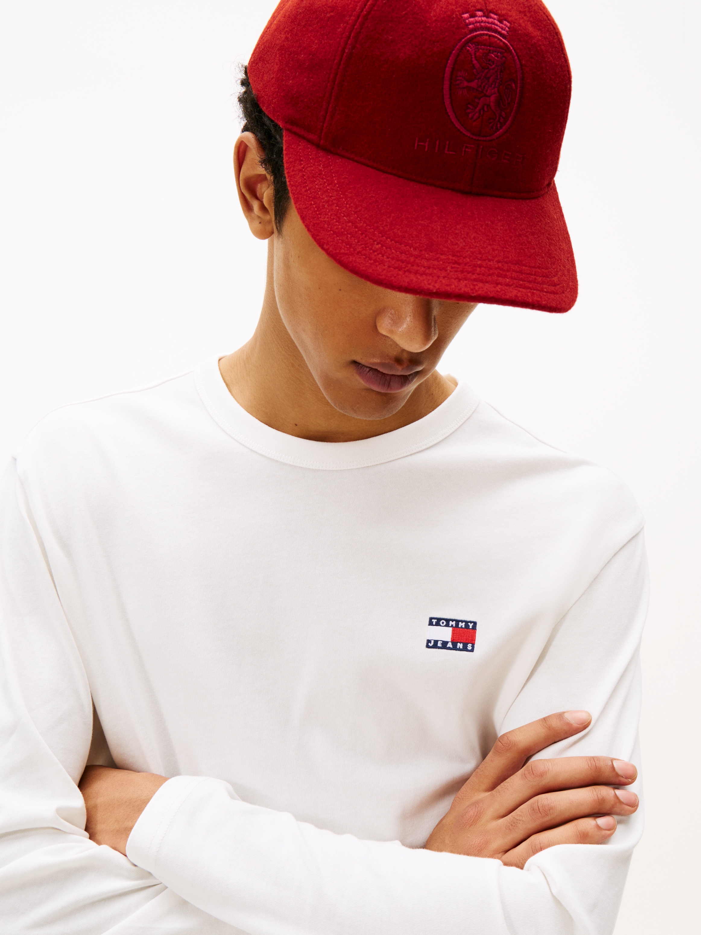 Tommy Jeans Langarmshirt »TJM REG BADGE TEE LS EXT«
