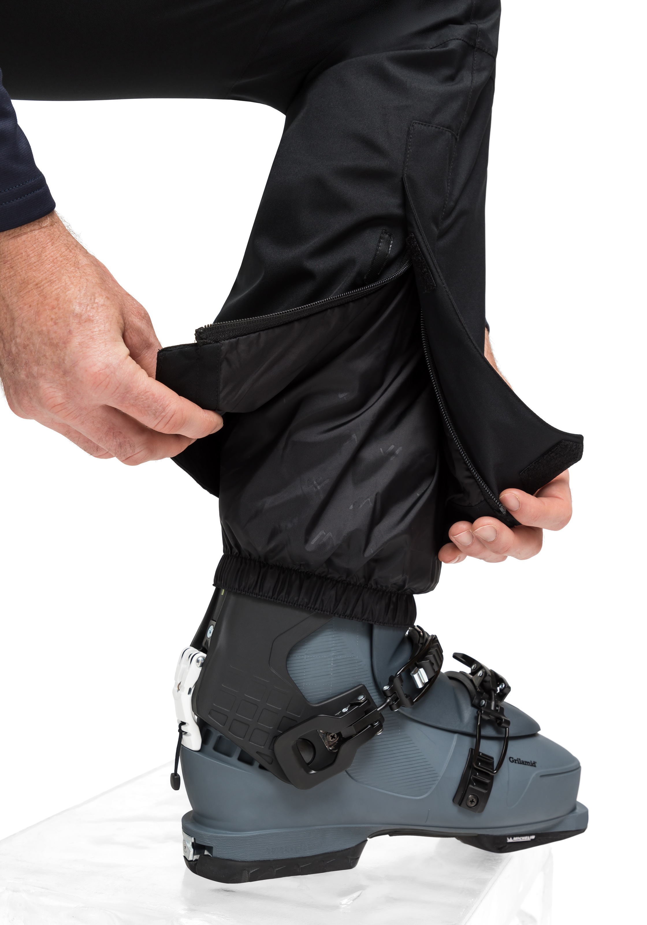 Maier Sports Skihose »Anton light«, Herren Schneehose mit Hosenträgern, wind/wasserdicht, Regular Fit