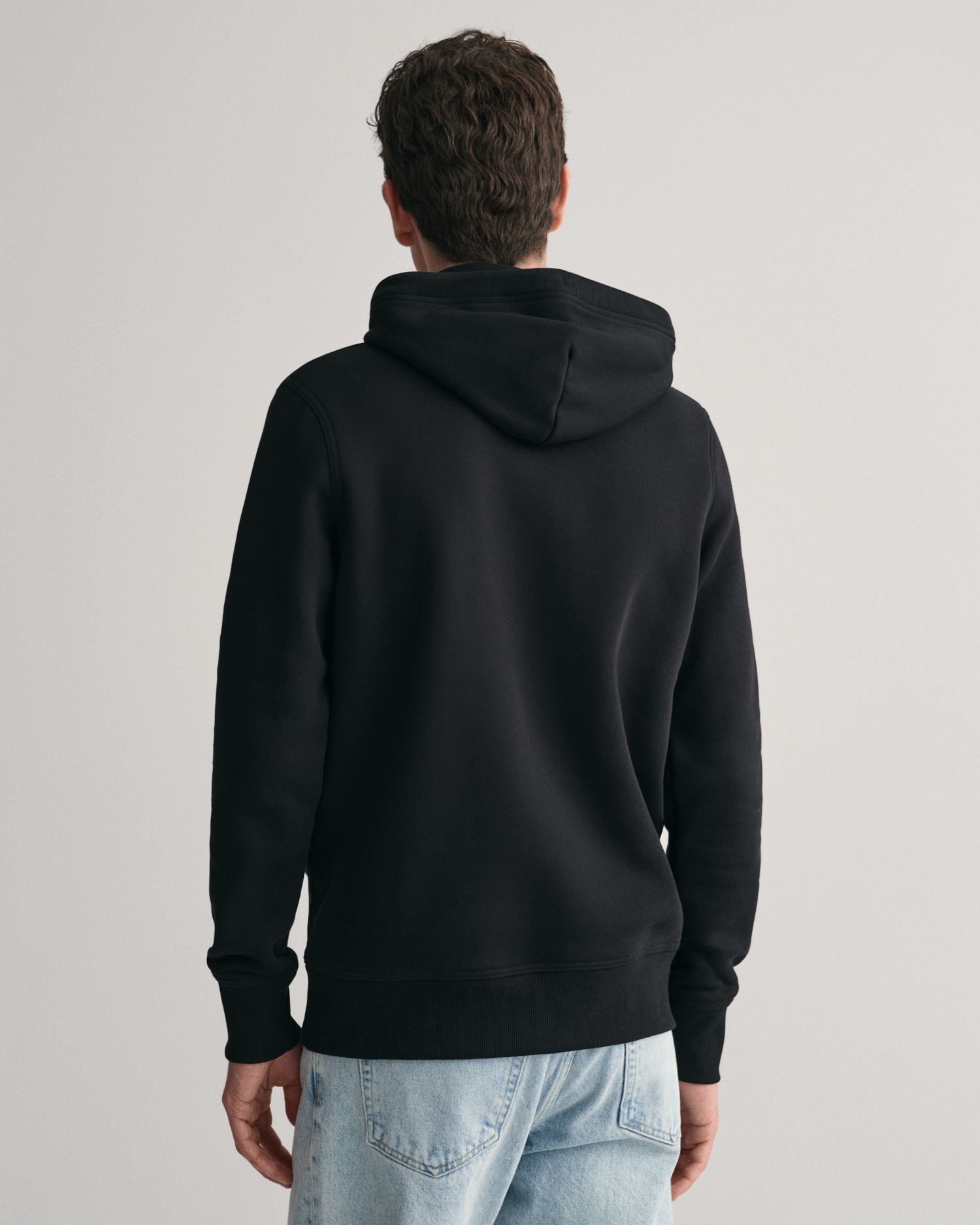 Gant Hoodie »REG ARCHIVE SHIELD HOODIE«, mit modischer Logostickerei auf der Brust
