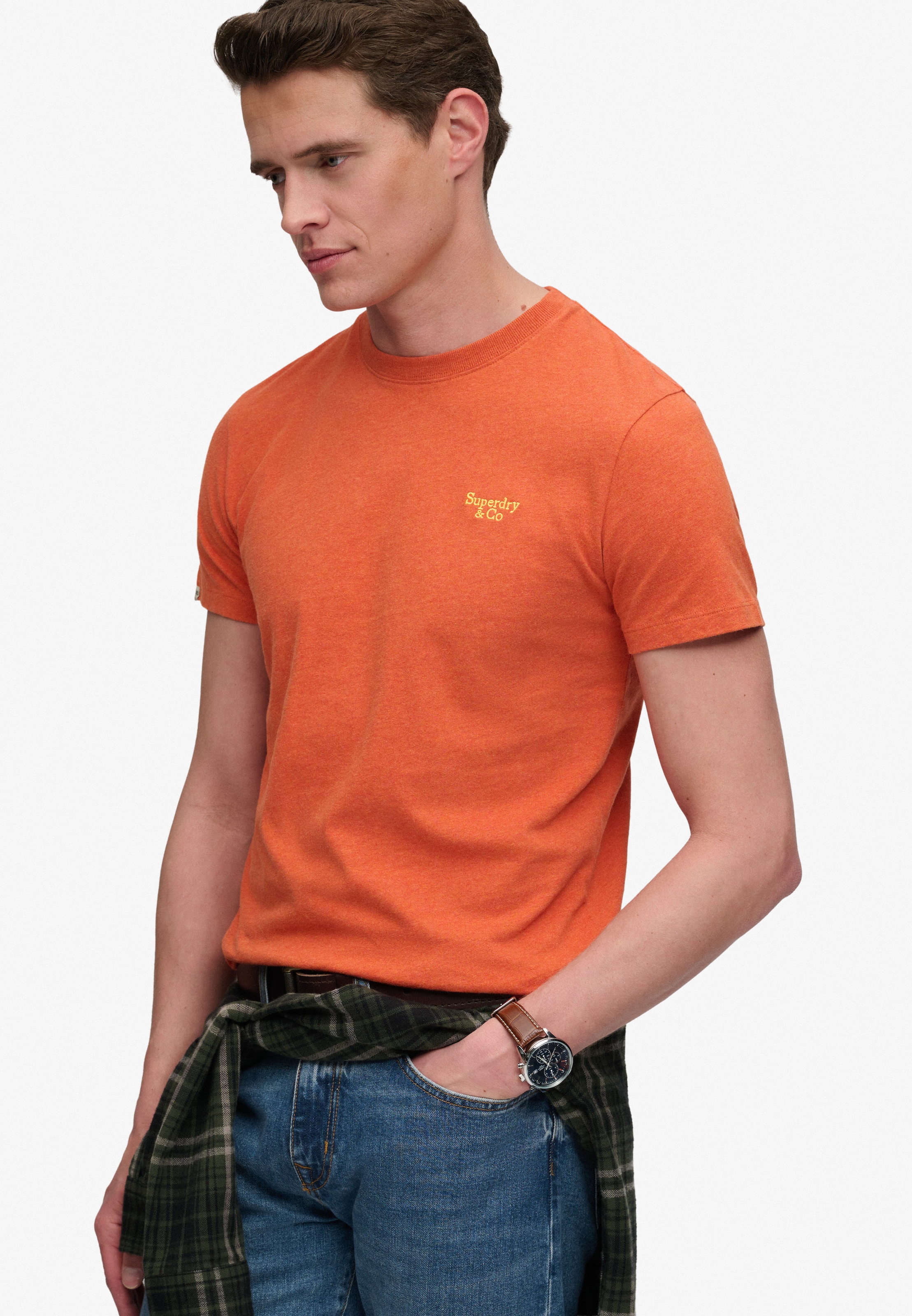 Superdry Rundhalsshirt »ESSENTIAL SERIF LOGO EMB TEE« Baumwolle, regular fit
