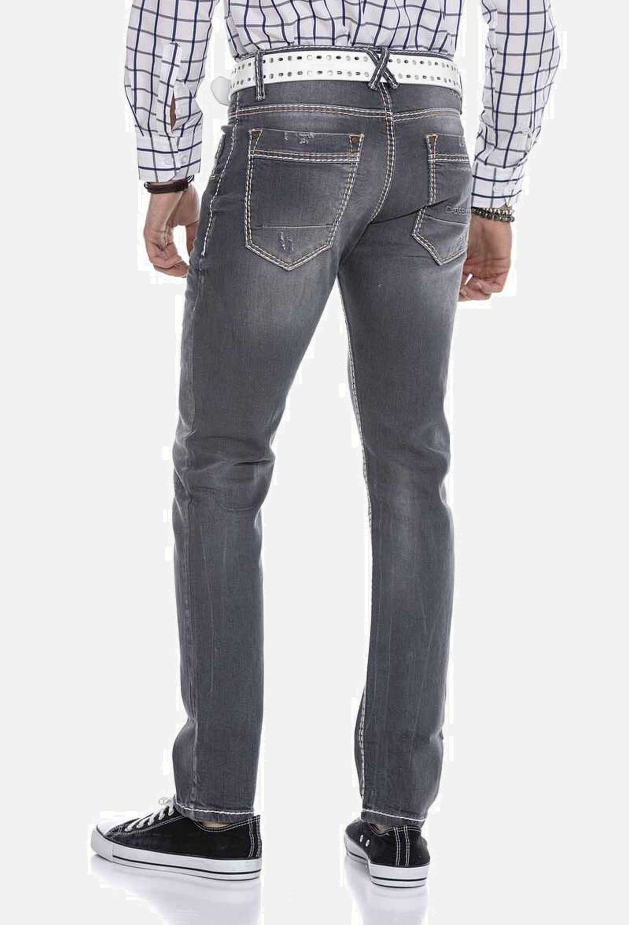 Cipo & Baxx 5-Pocket-Jeans »Cipo & Baxx Jeans« in modernem Straight Fit-Schnitt, CD668