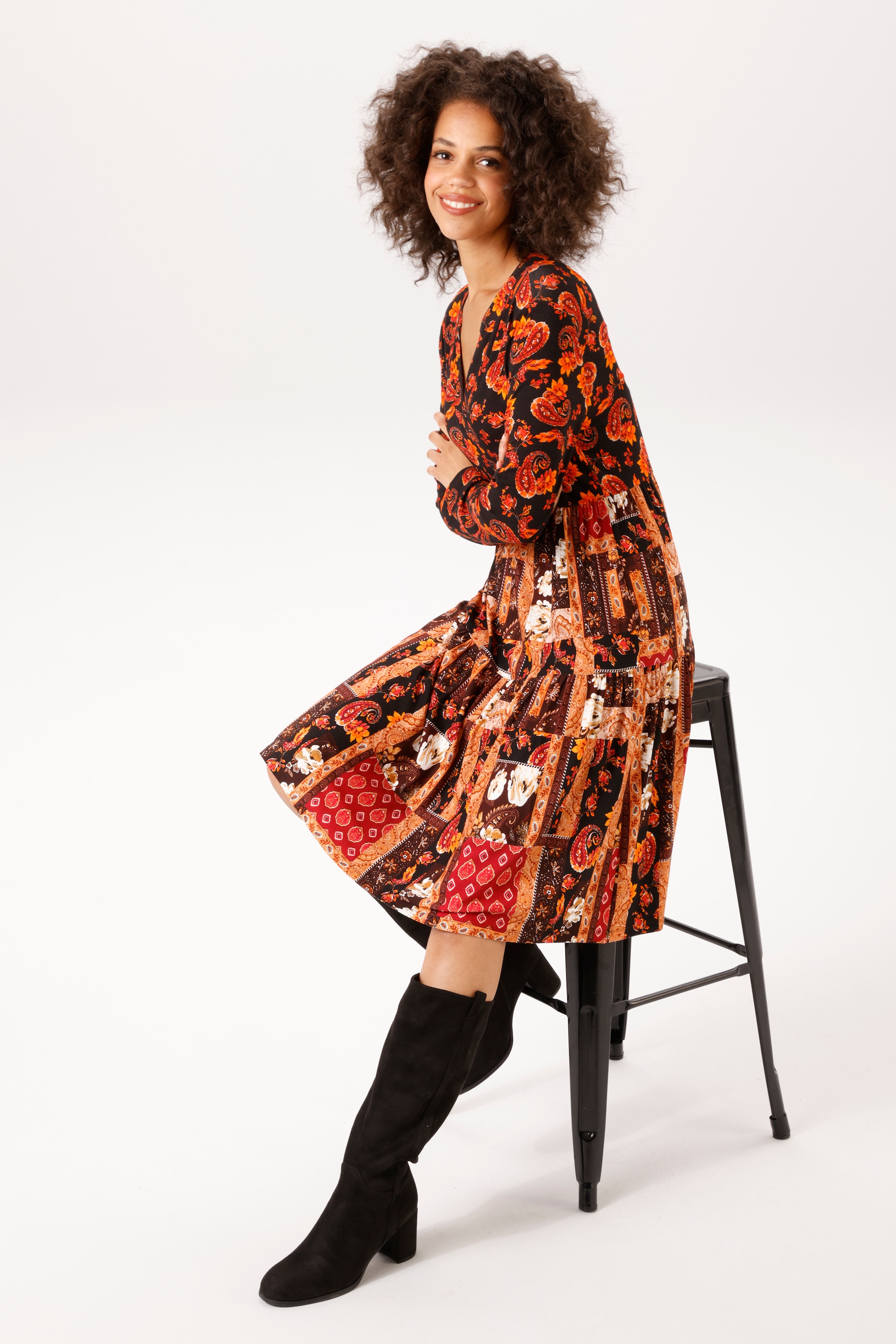 Aniston CASUAL Jerseykleid im farbenfrohen Muster-Mix - NEUE KOLLEKTION