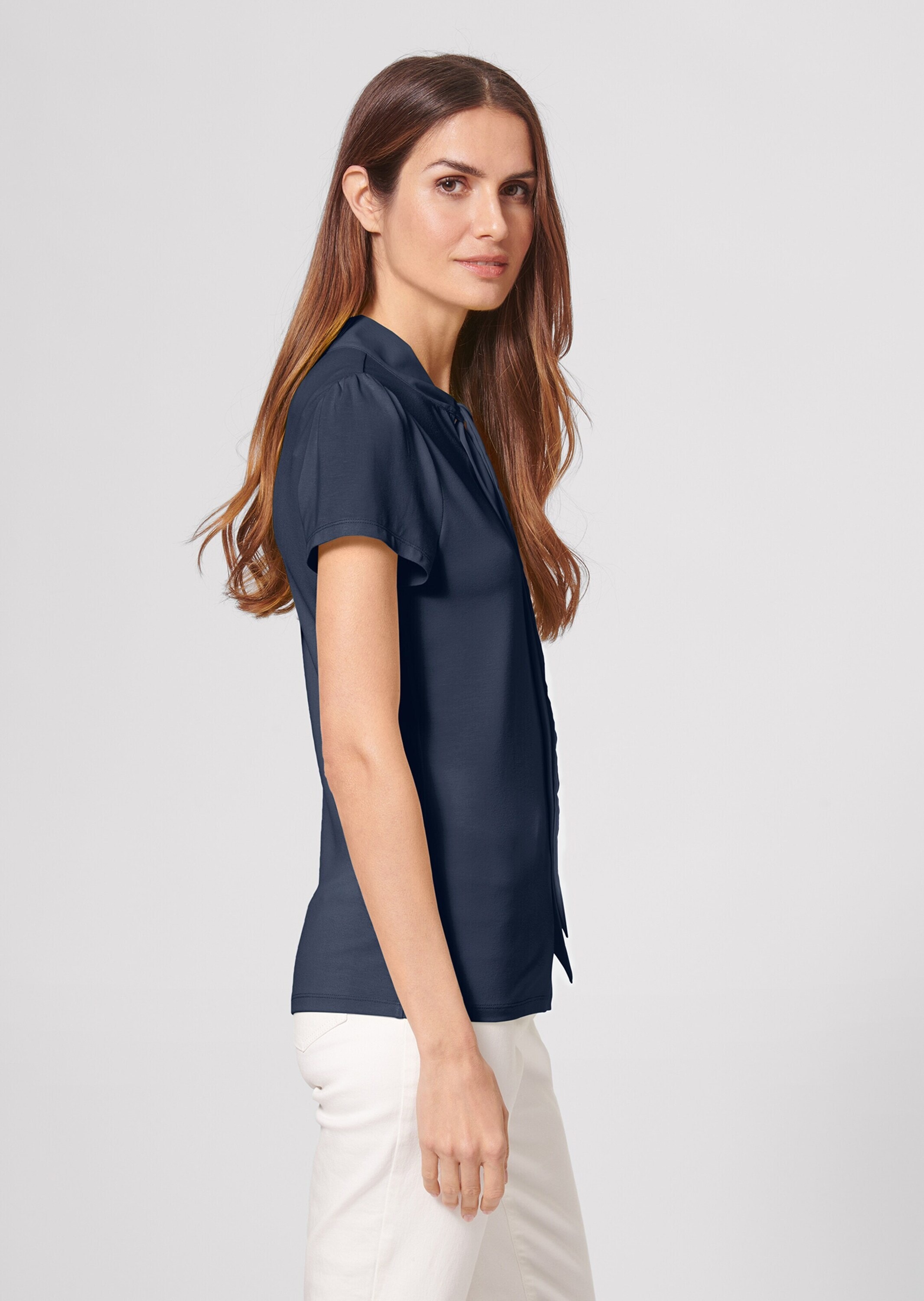 MADELEINE Kurzarmshirt »Blusenshirt Kurzarmoberteil mit Schluppe« Glanzbänder die zur Schluppe gebunden werden