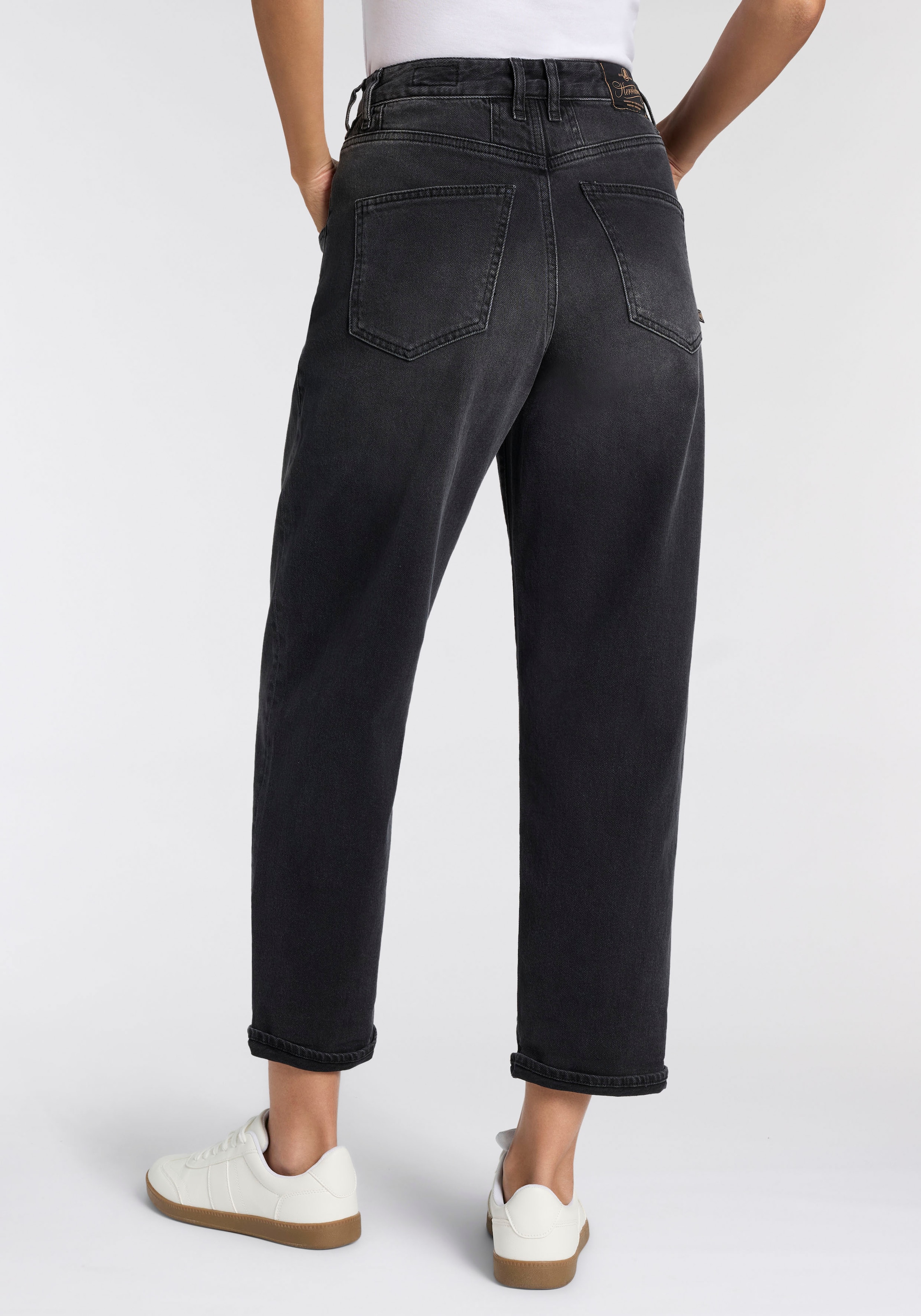 Herrlicher 5-Pocket-Jeans »Brooke Denim Black« im Loose Fit, Abnäher am Bund