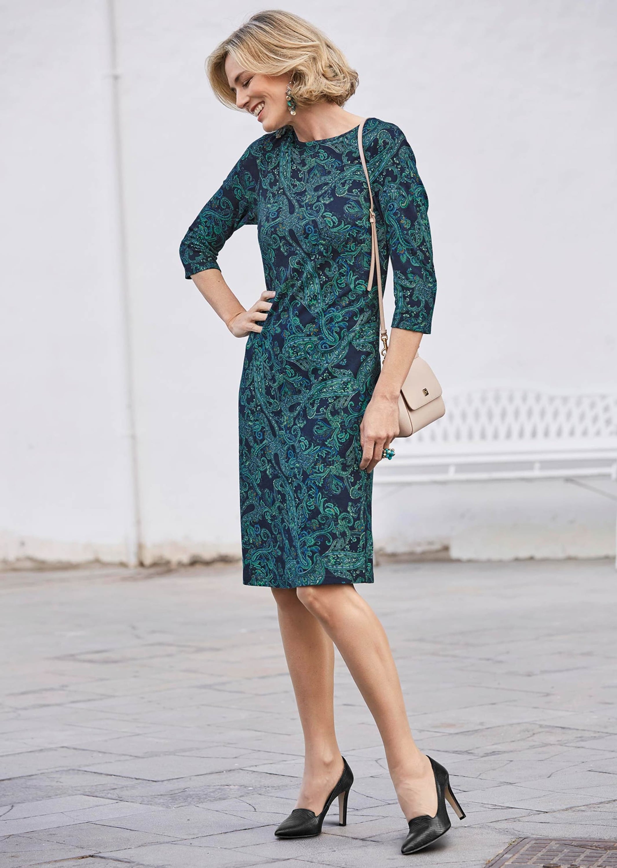 GOLDNER Jerseykleid »Kurzgröße Midikleid mit Paisley-Muster« Farbbrillanter Paisleydruck